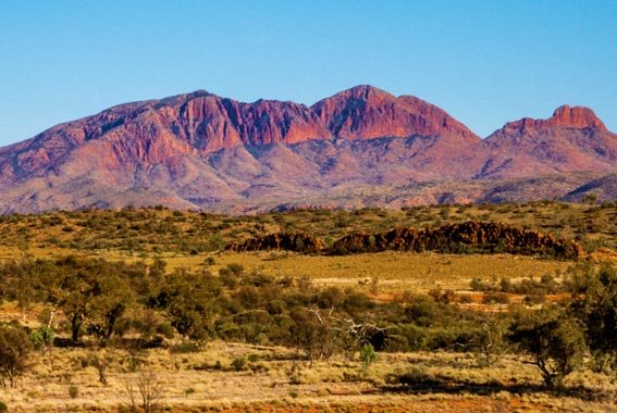 Larapinta-walk-Northern-Territory-Mount-Sonder