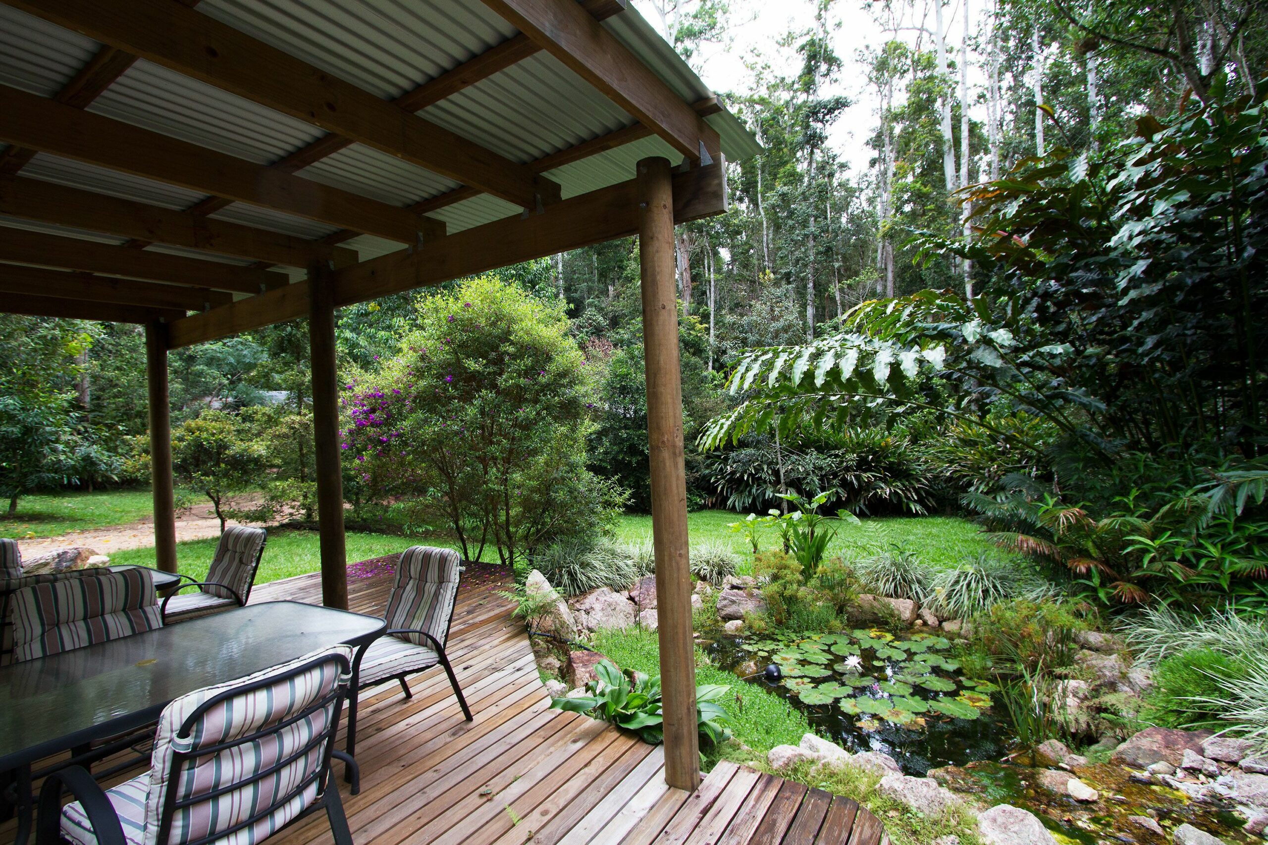 Crater Lakes Rainforest Cottages