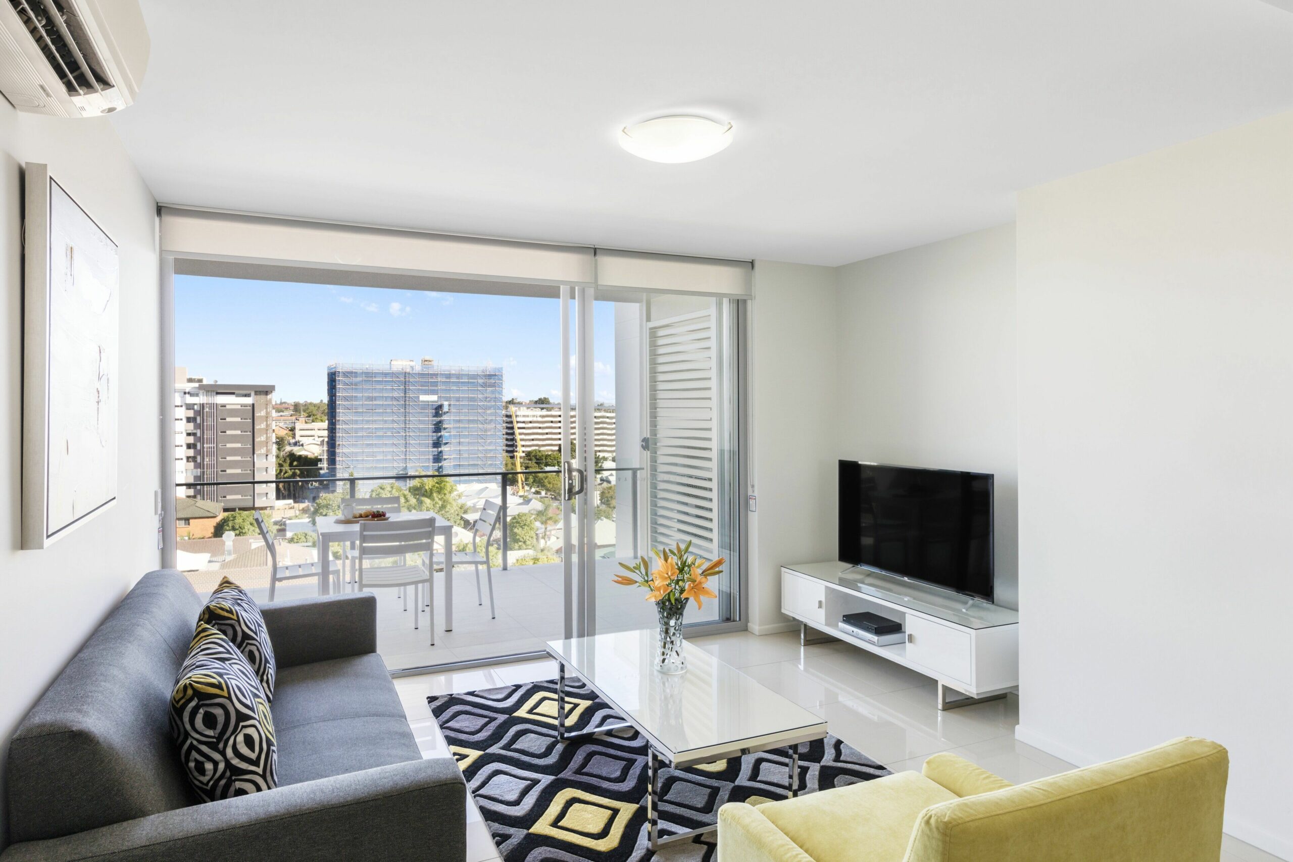 Oaks Brisbane Woolloongabba Suites