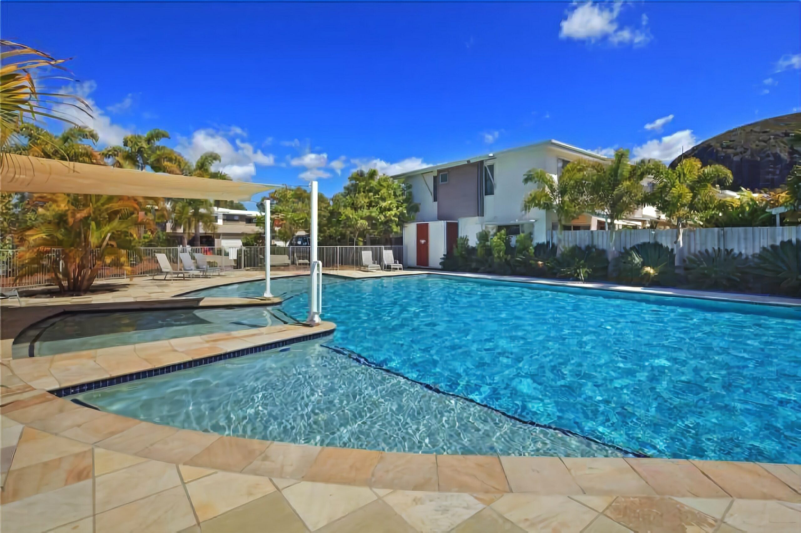 Coolum Villas