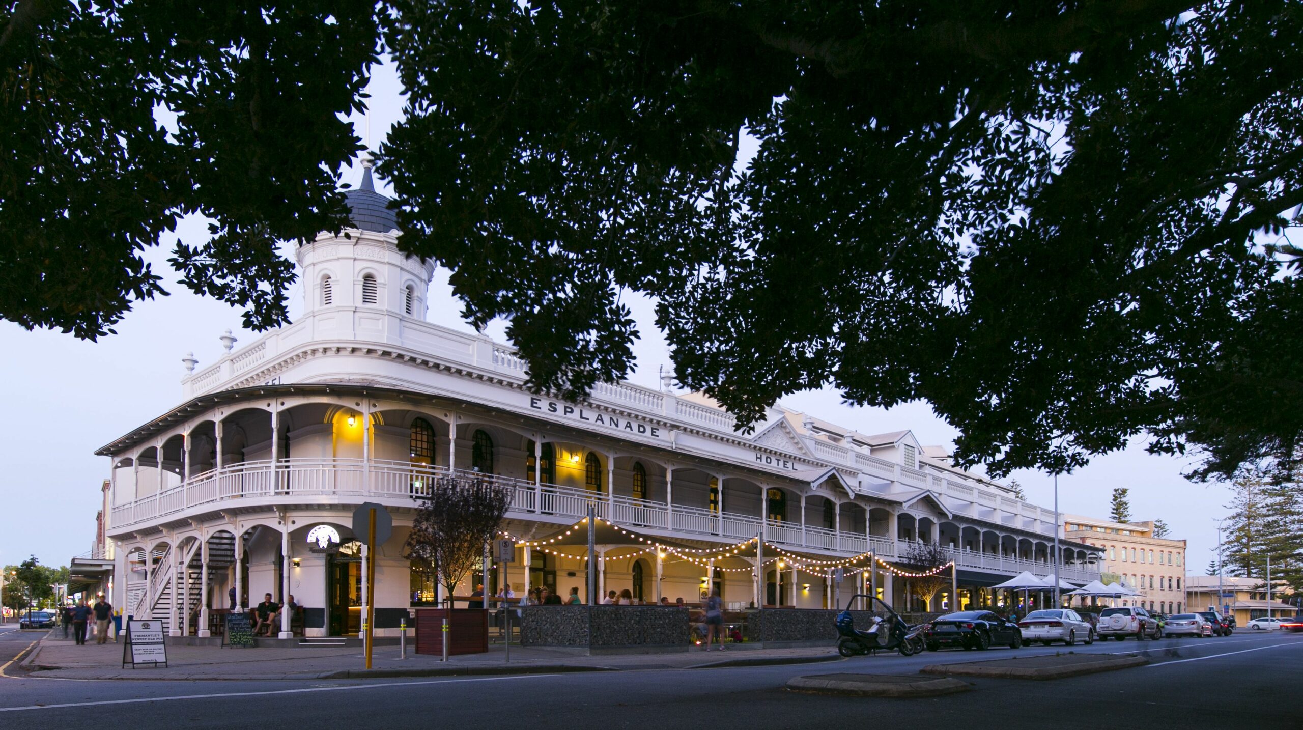 Esplanade Hotel Fremantle - by Rydges