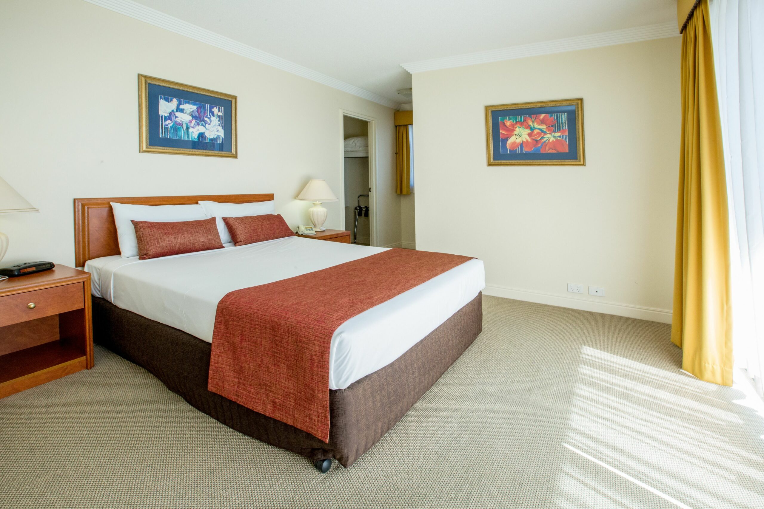 Springwood Tower Apartment Hotel