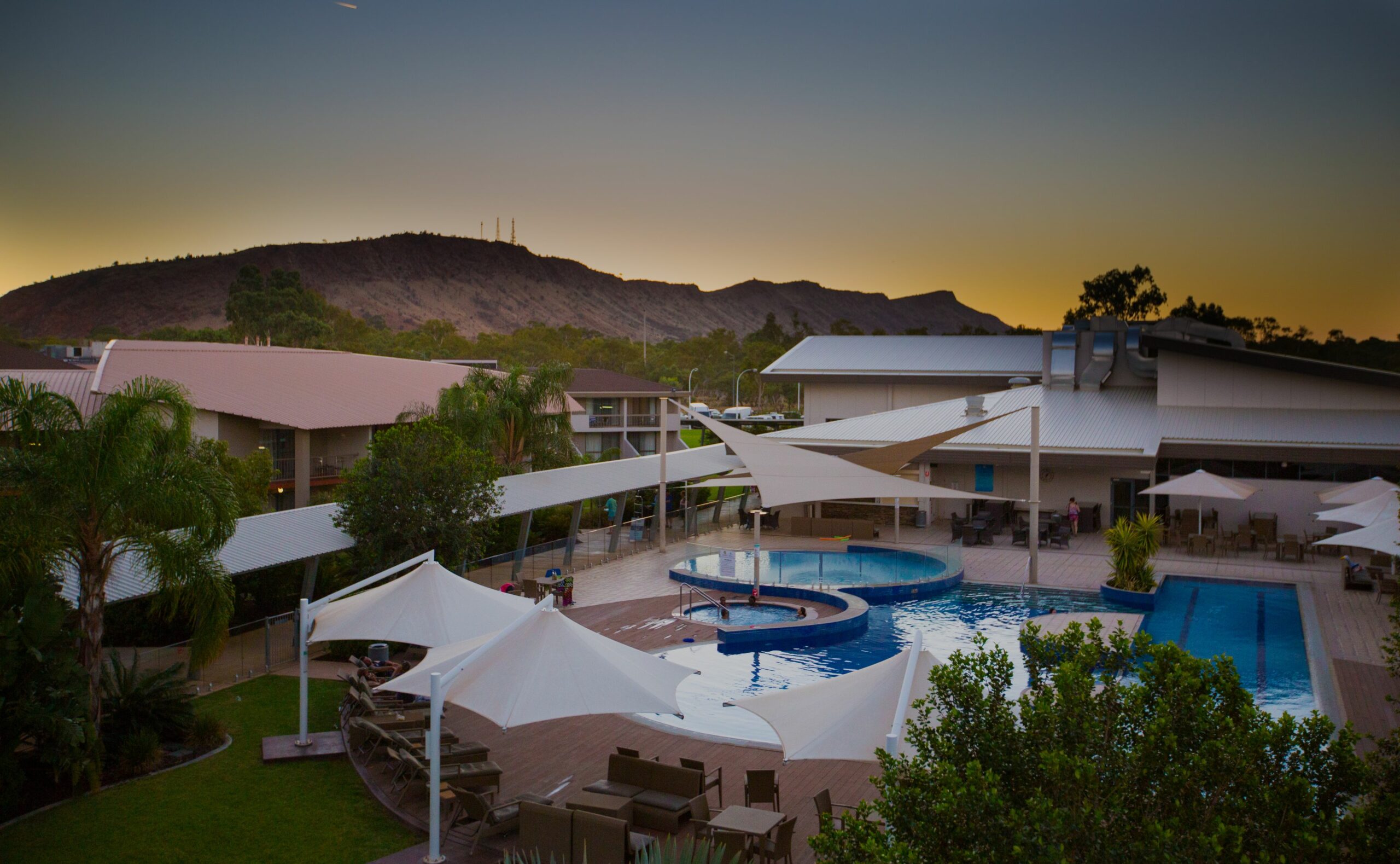 Crowne Plaza Alice Springs Lasseters