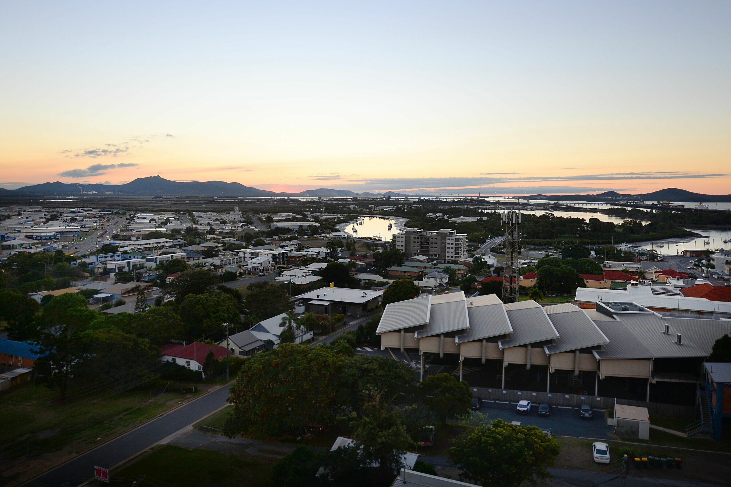 Oaks Gladstone Grand Hotel