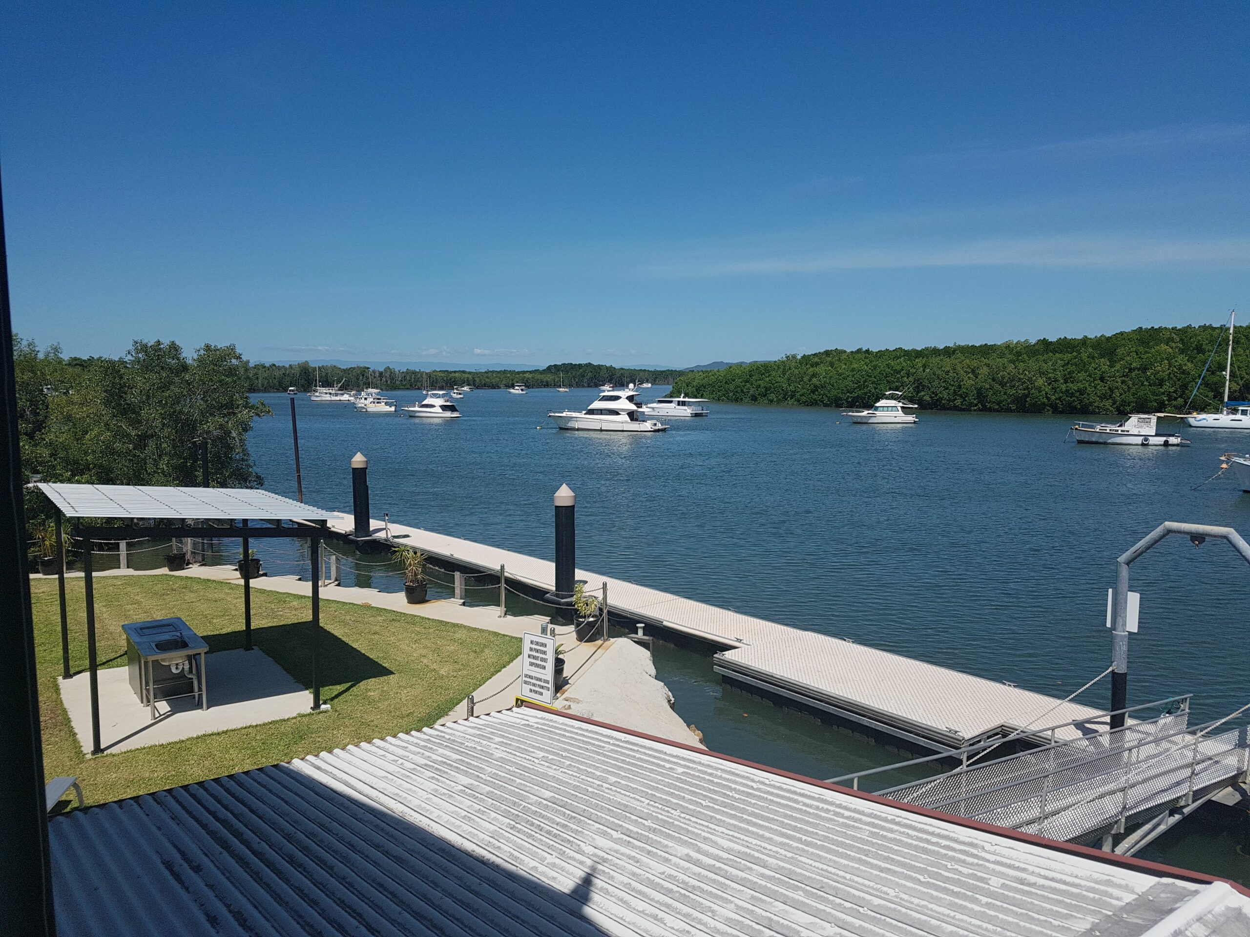 Lucinda Fishing Lodge