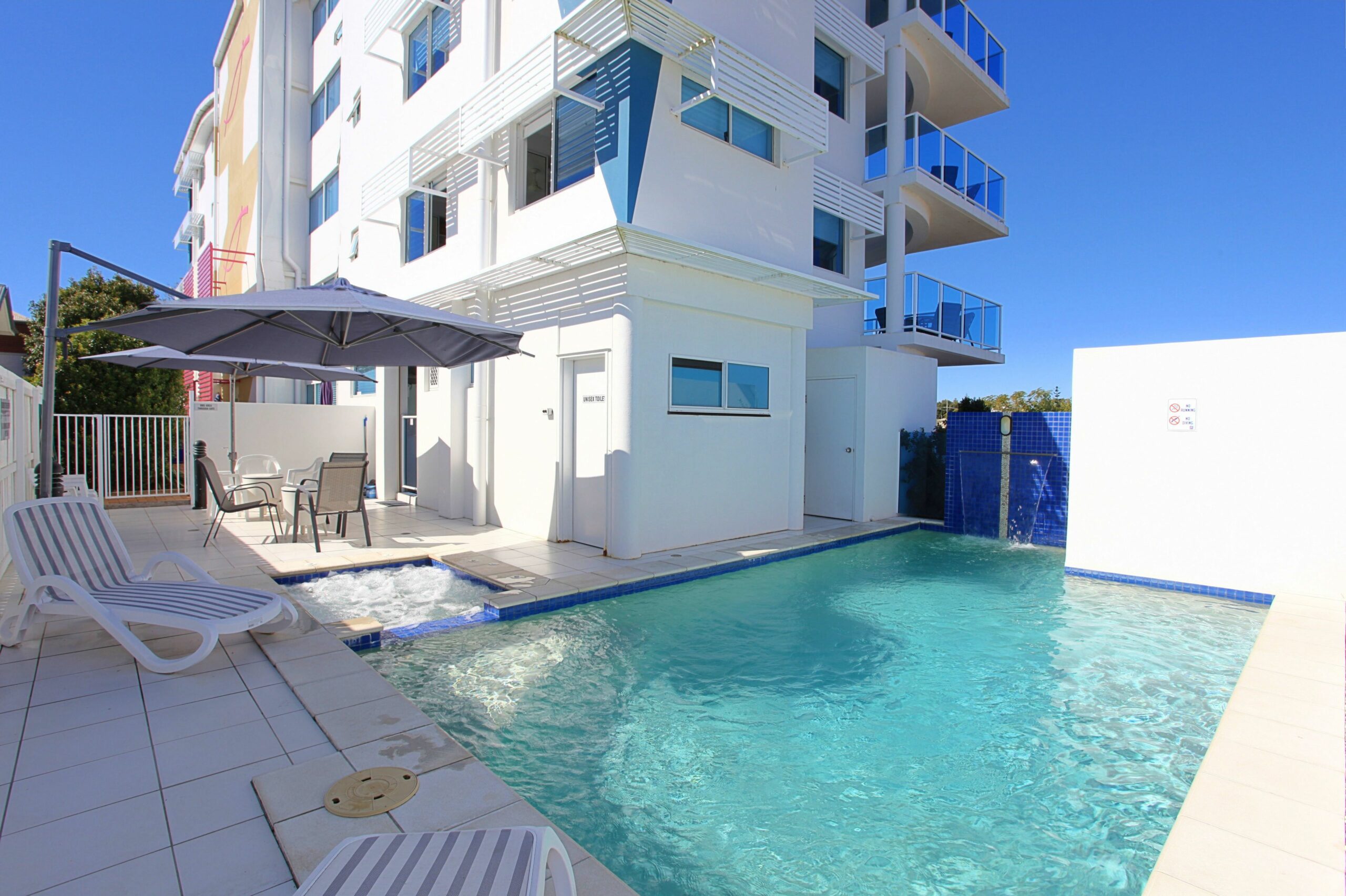 Koola Beach Apartments Bargara