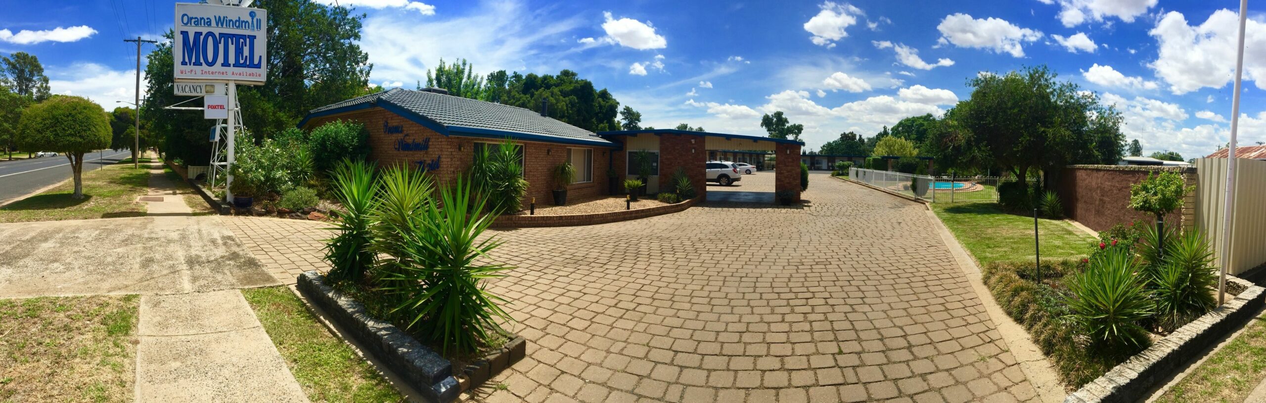 Orana Windmill Motel