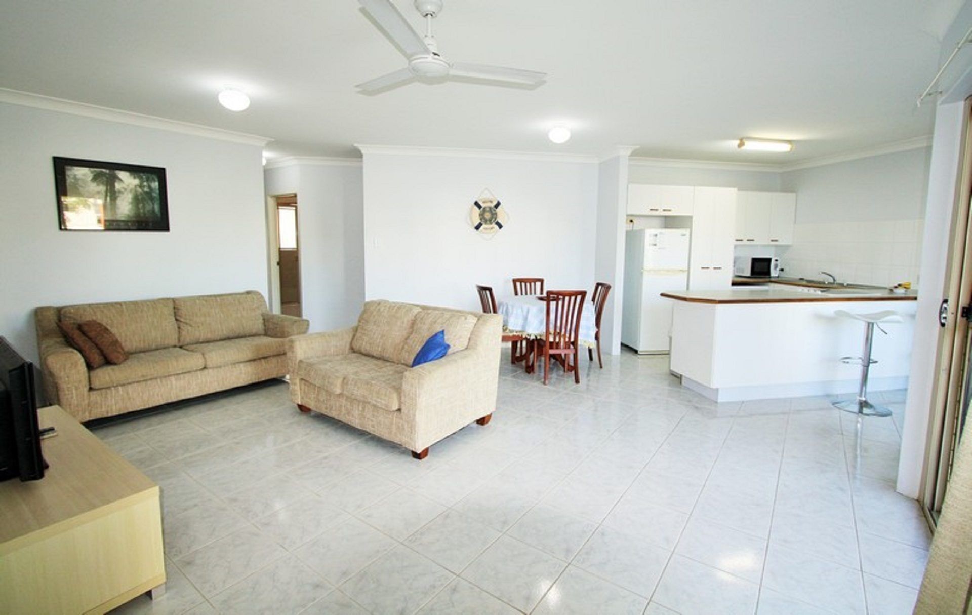 Spacious Unit With Views of Pumicestone - Wattle Ave, Bongaree