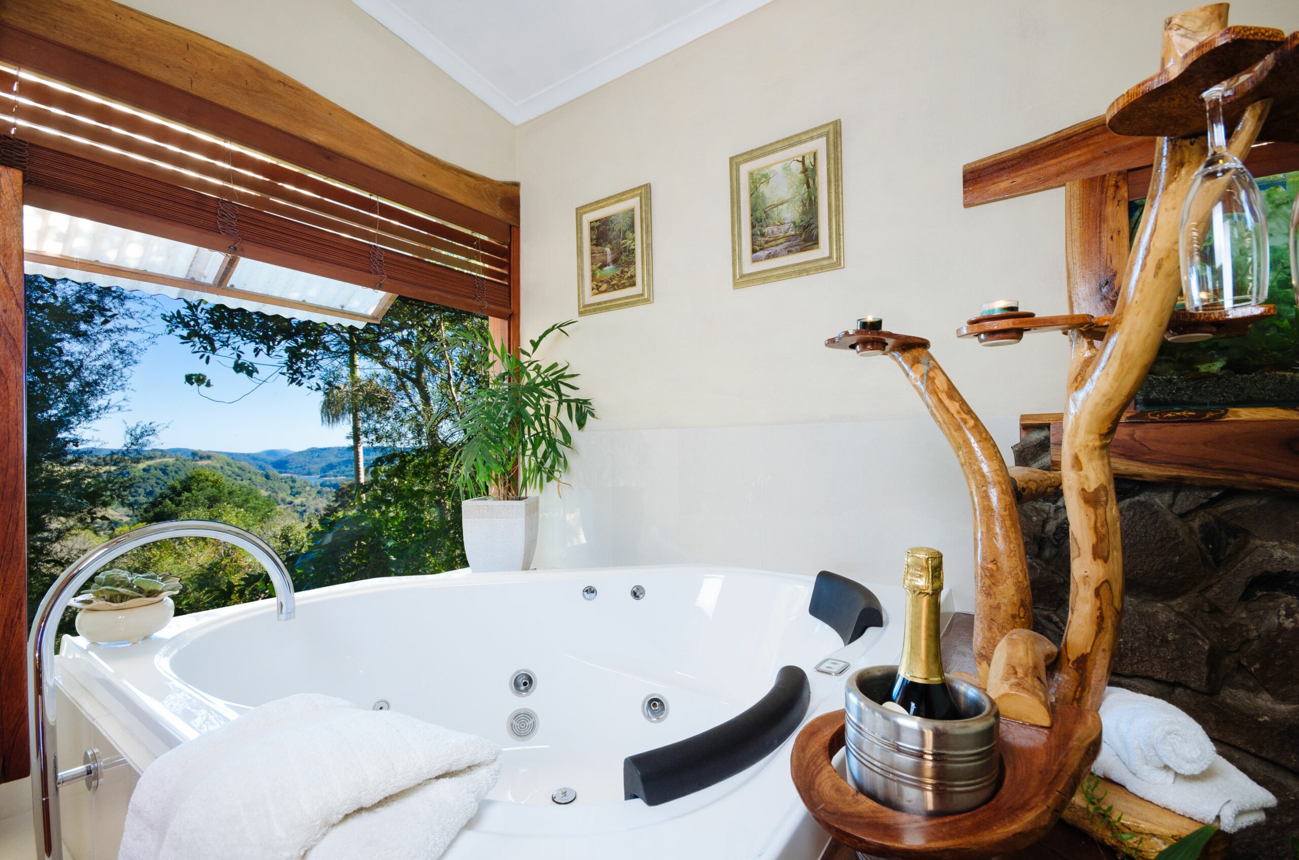 Lillypilly's Cottages & Day Spa