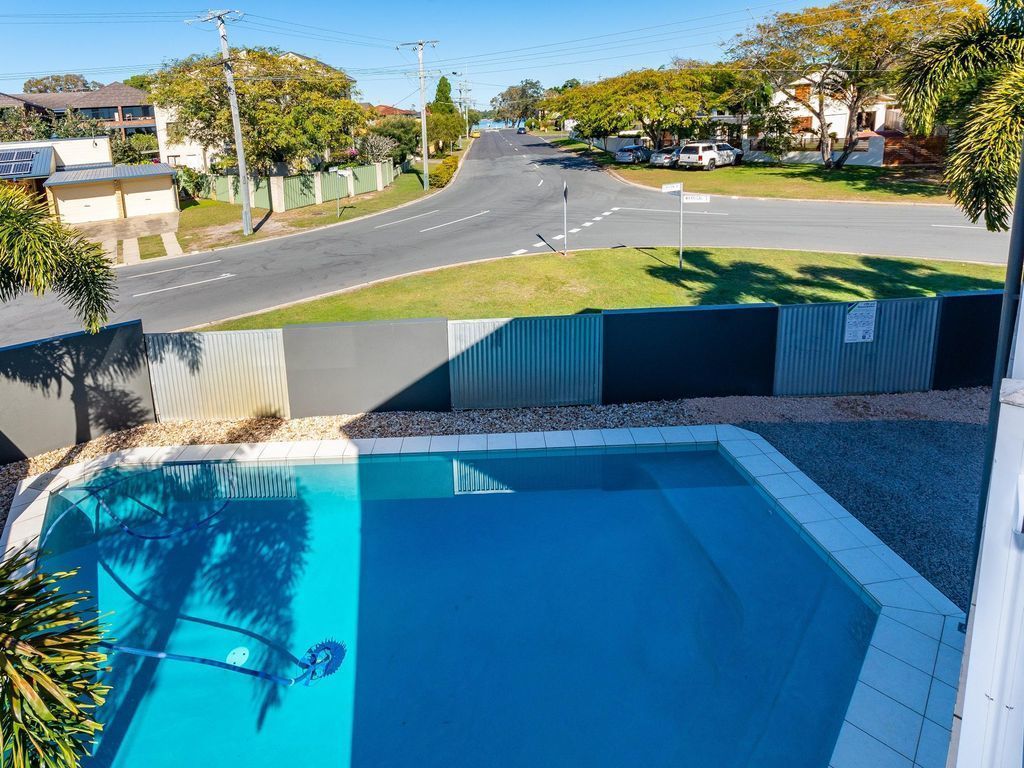 Bribie Beauty, Perfect for a Family Holiday, Elkhorn Ave, Bellara