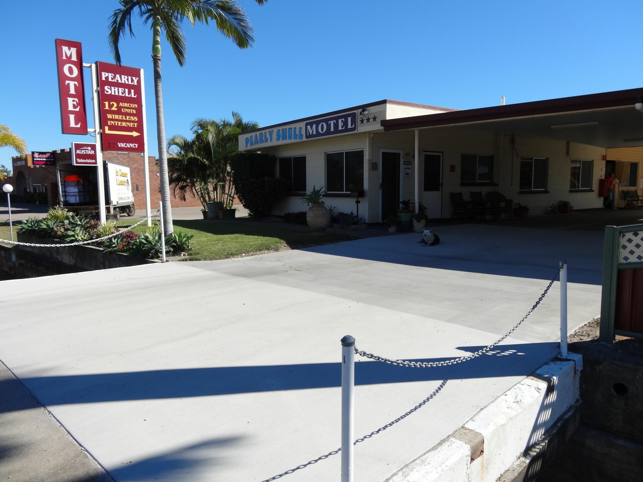 The Pearly Shell Motel