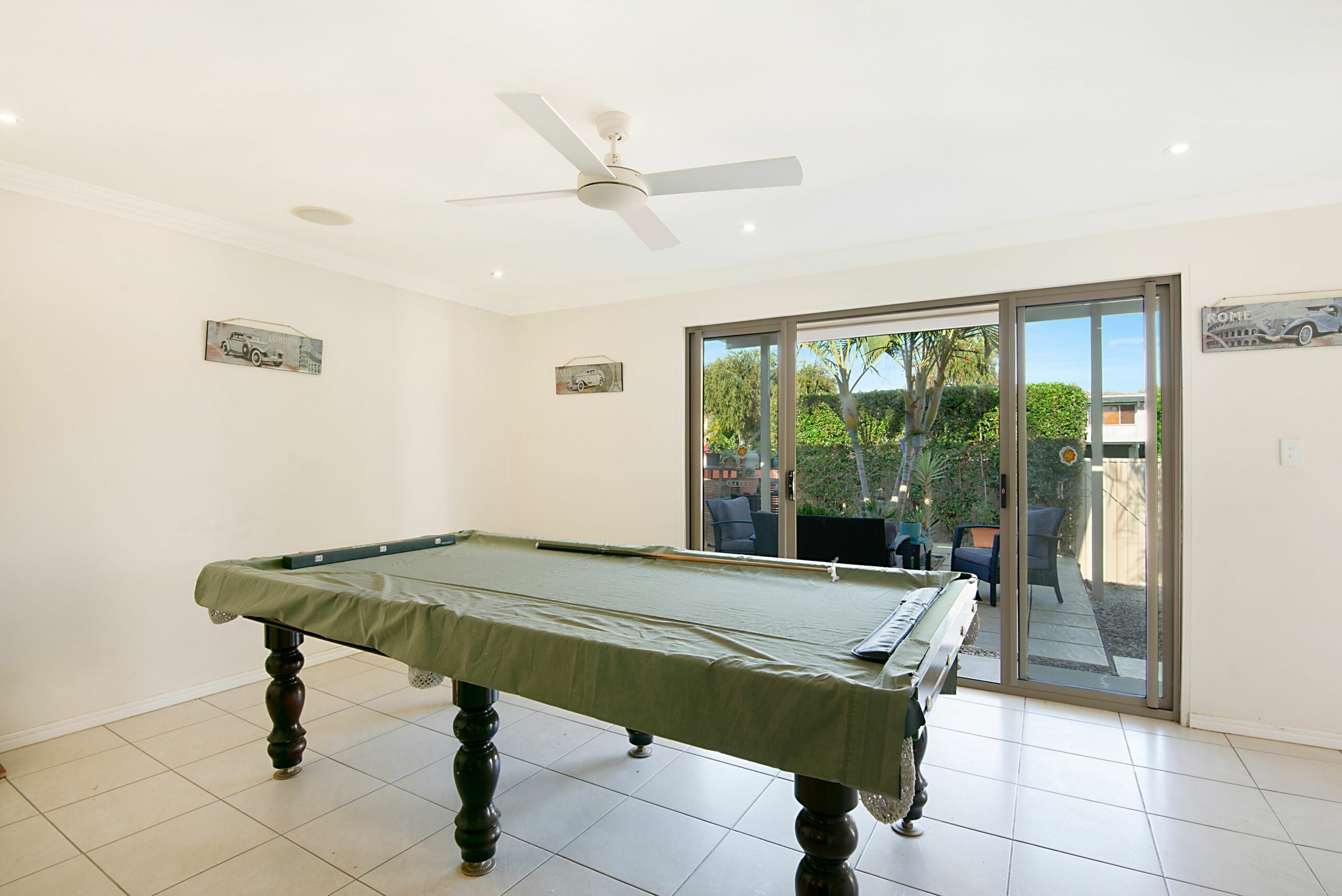 Central Redcliffe Holiday House