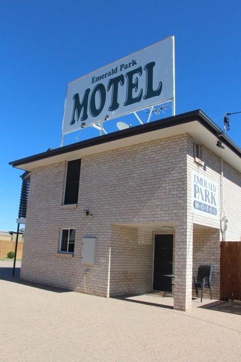 Emerald Park Motel