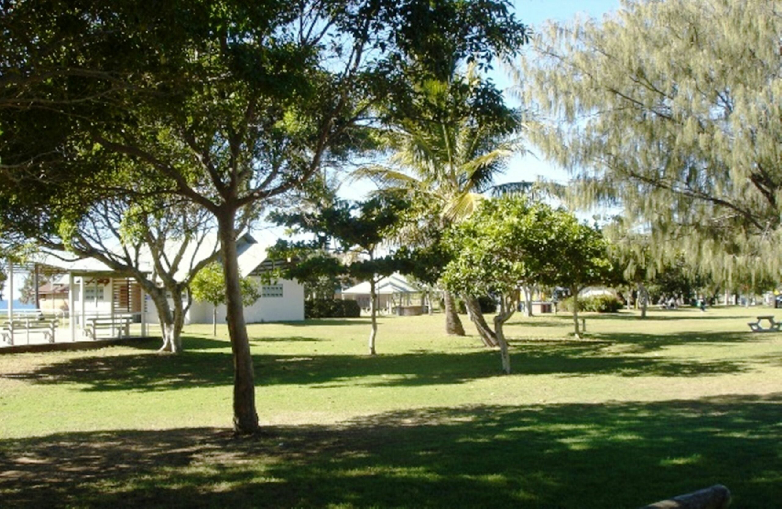 Koola Beach Apartments Bargara