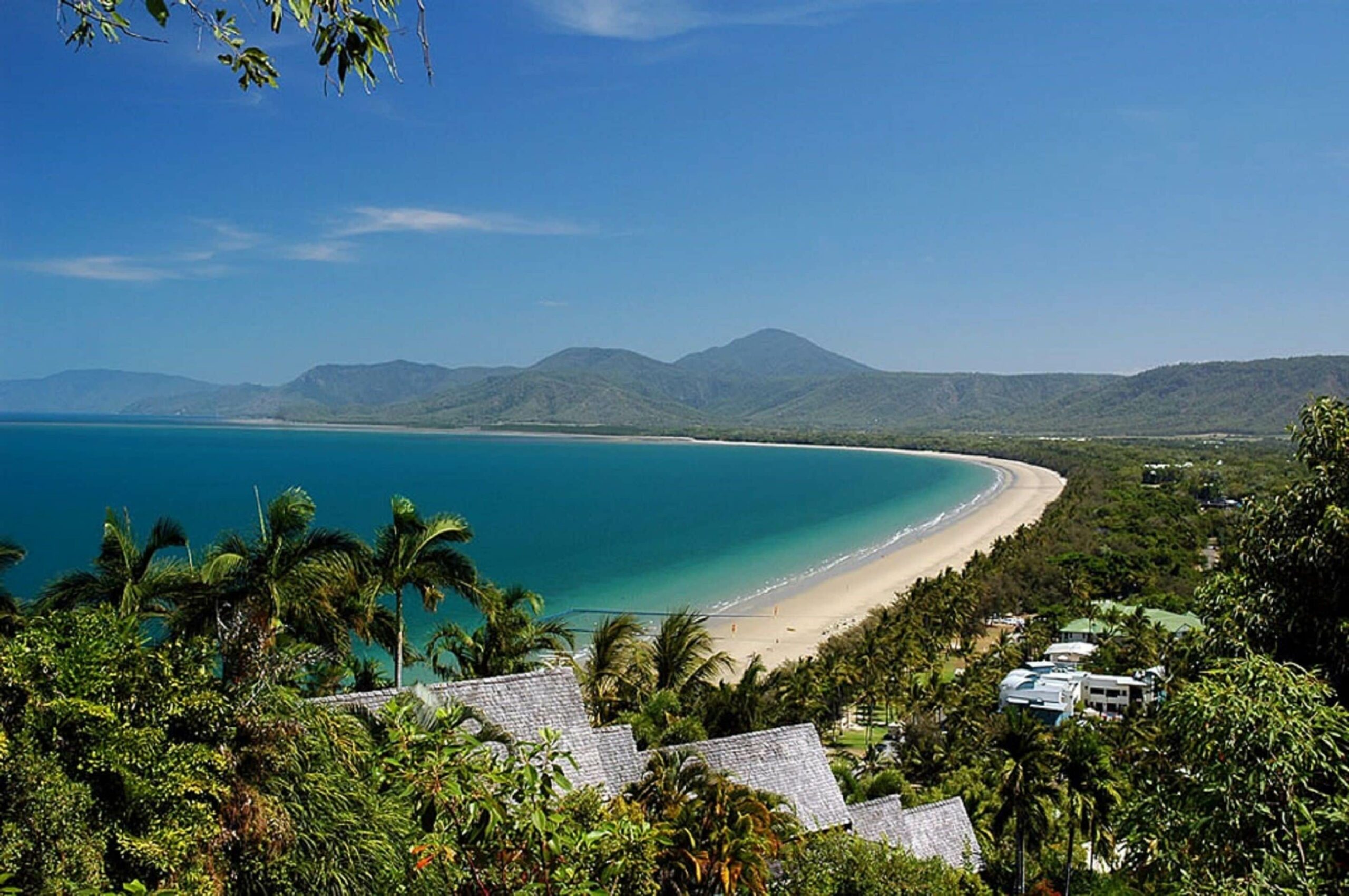 Beach Club Port Douglas 3 Bedroom Luxury Apartment