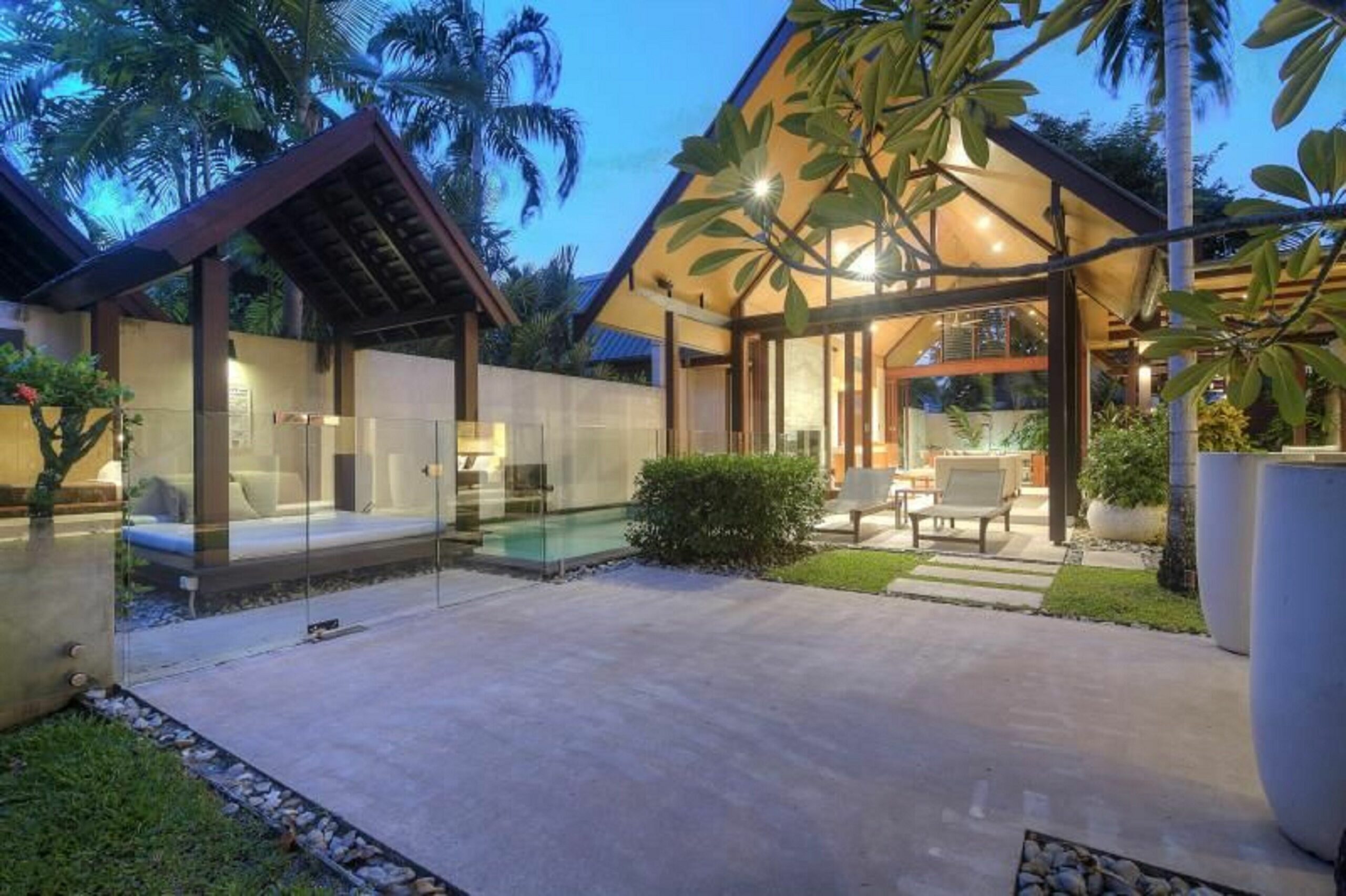 Niramaya Port Douglas 3 and 4 Bedroom Villas