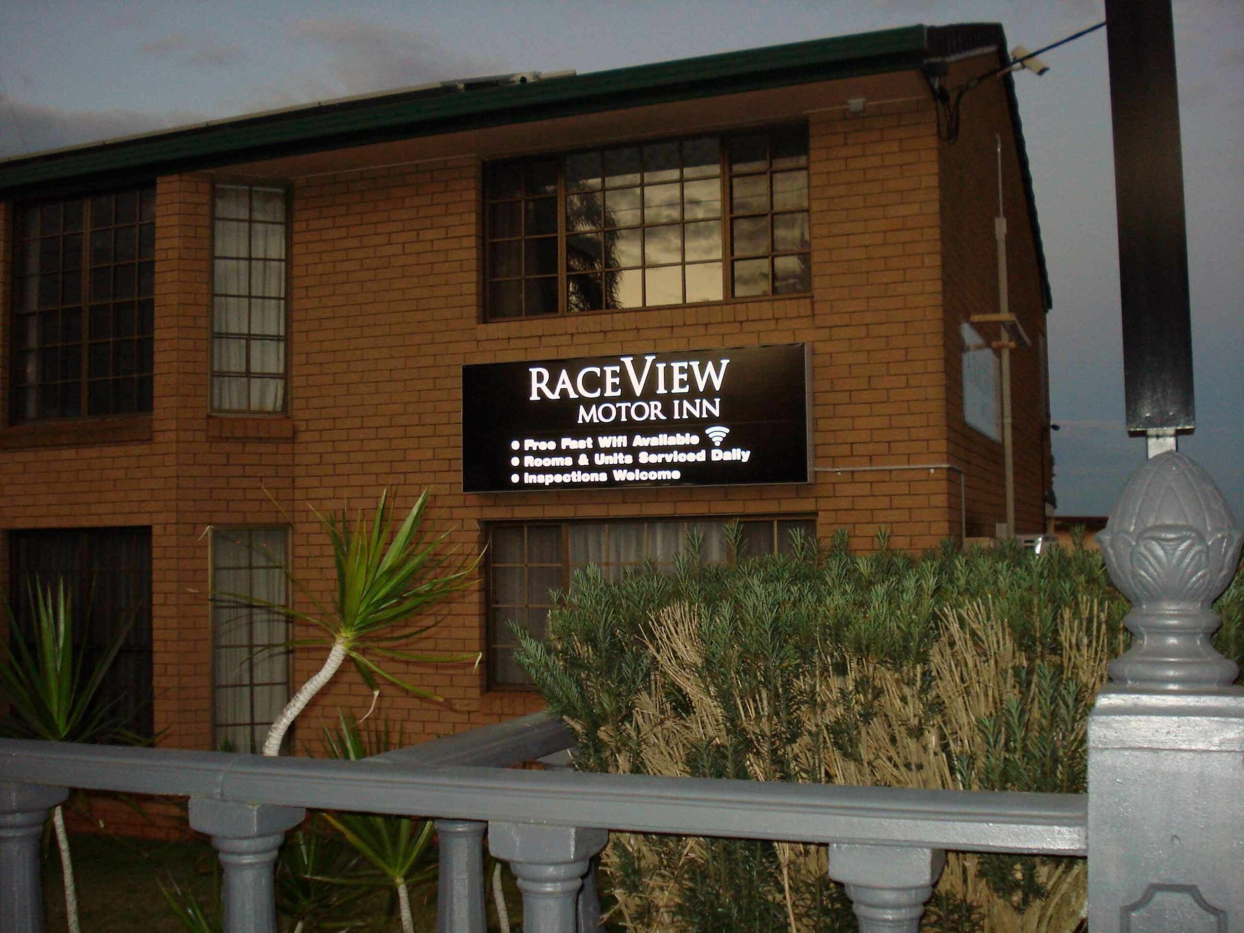 A Raceview Motor Inn