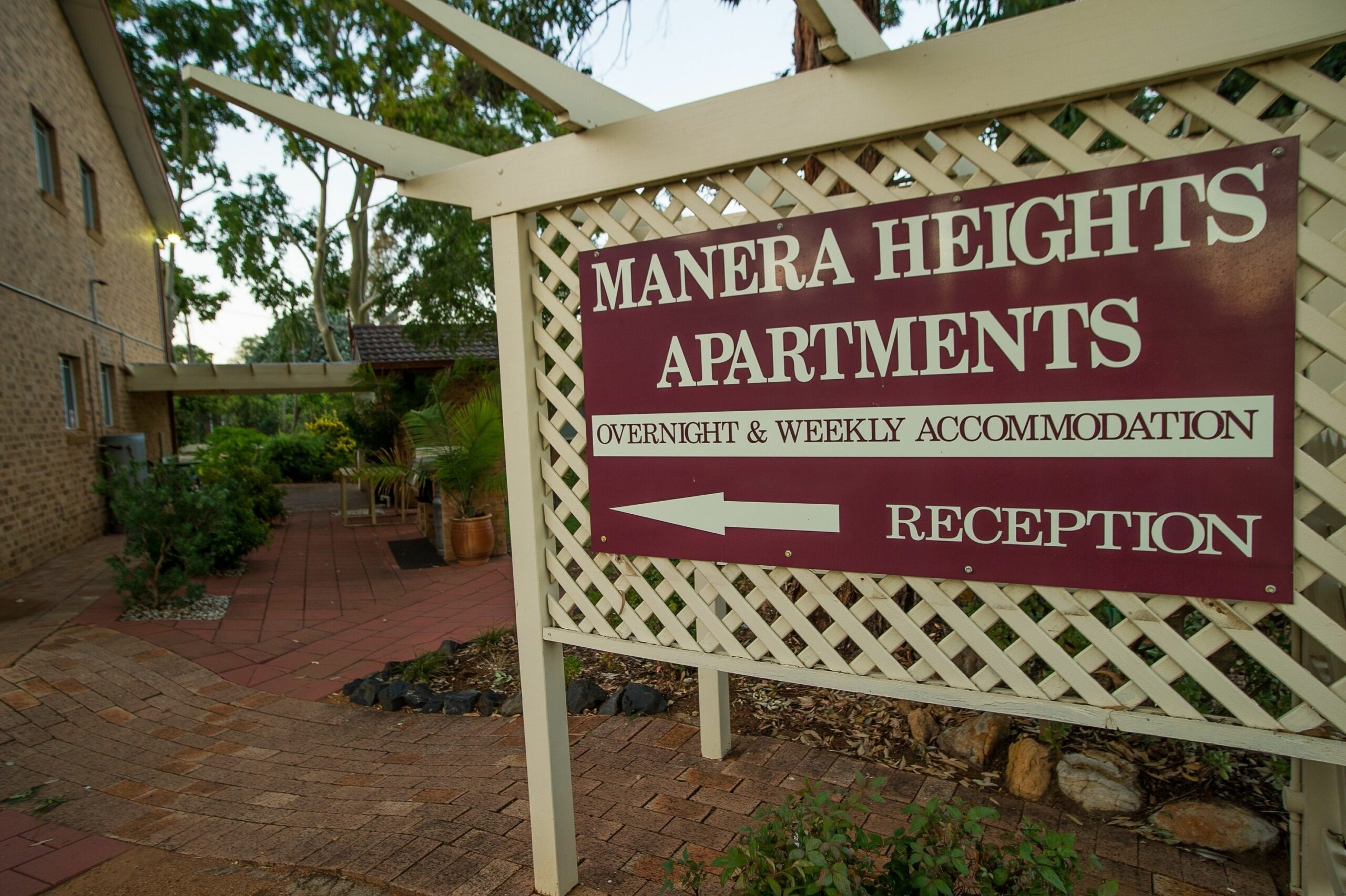 Manera Heights Apartment Motel