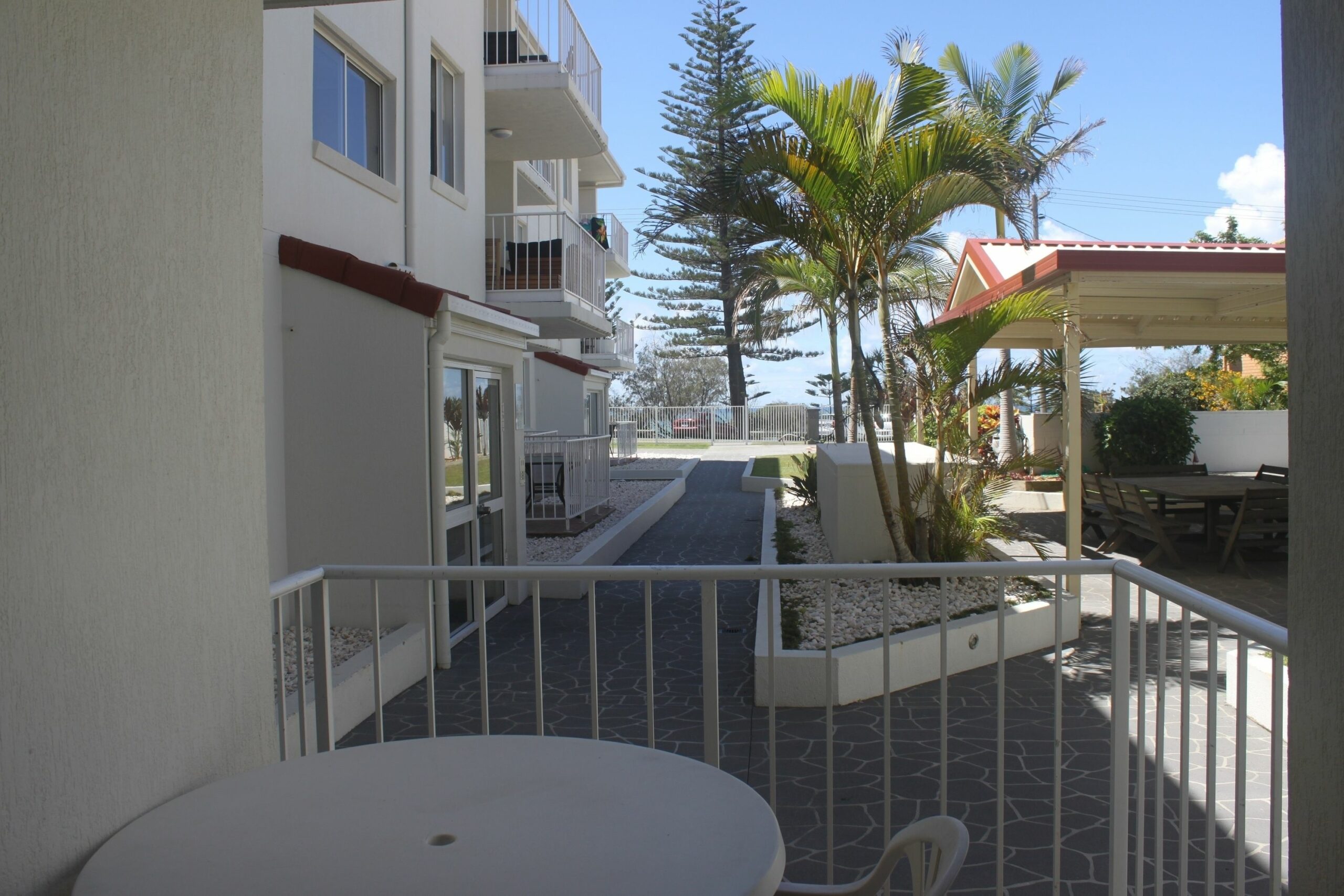 Burleigh Point Holiday Apartments