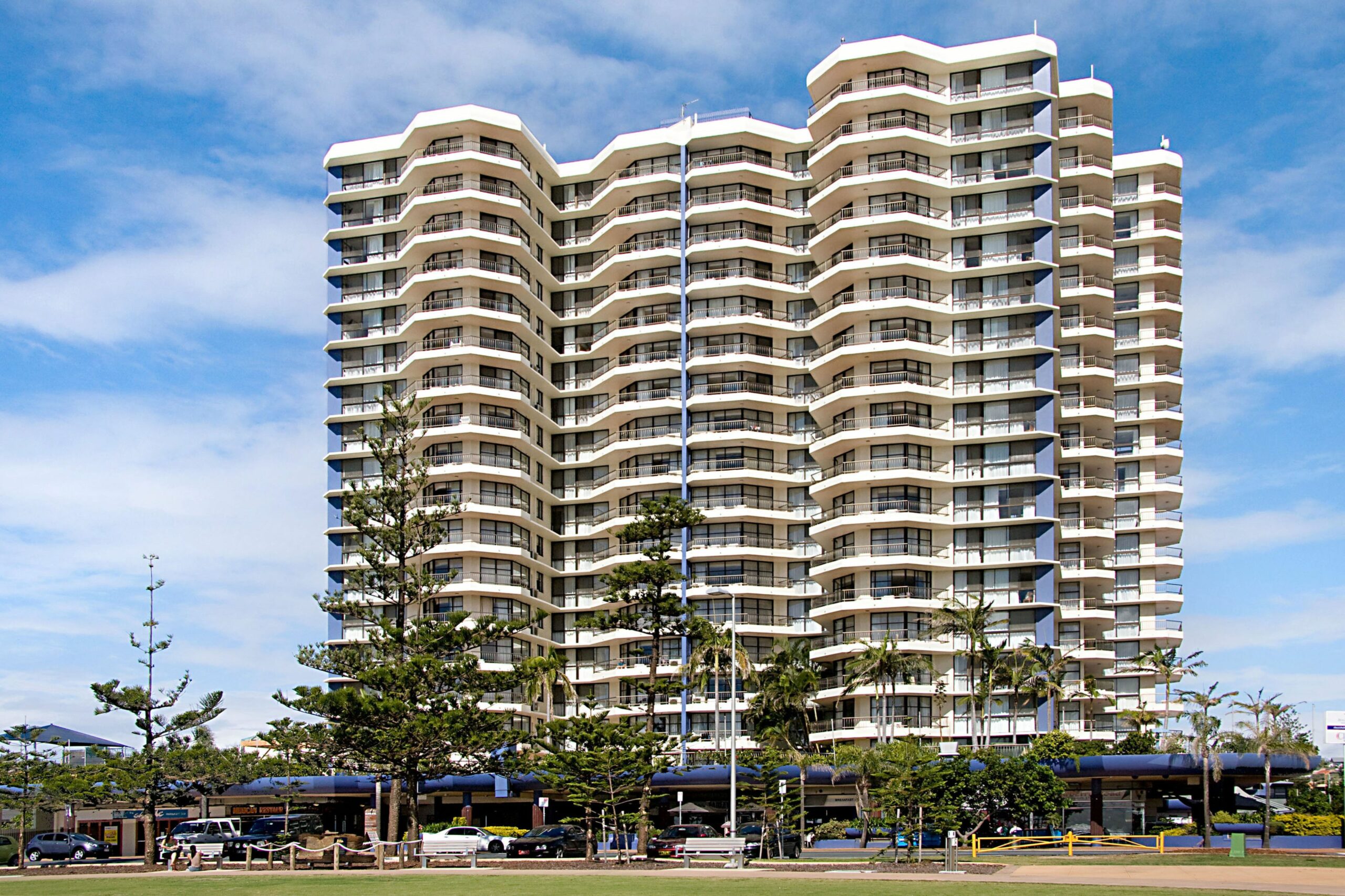 Beach House Seaside Resort Coolangatta