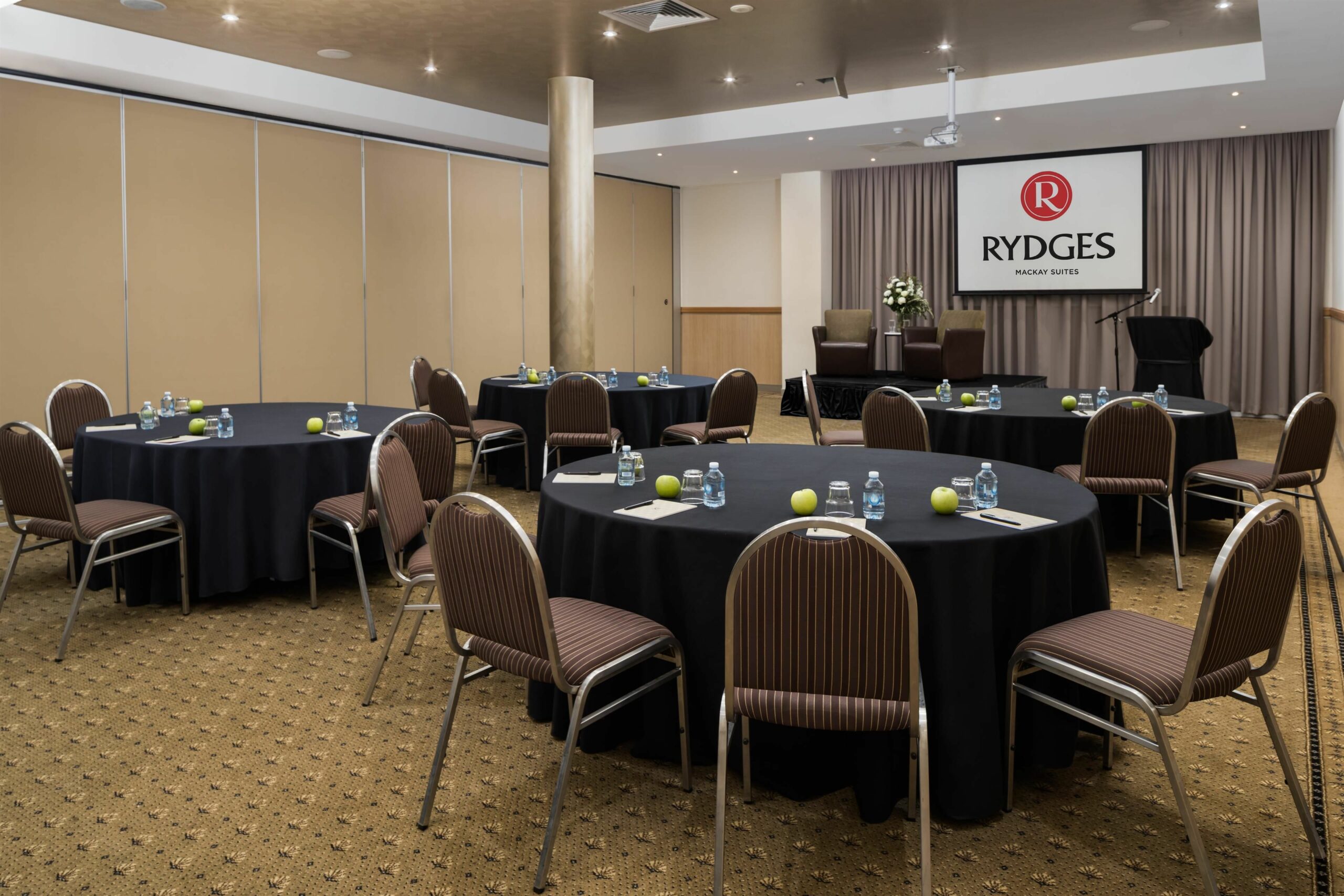 Rydges Mackay Suites