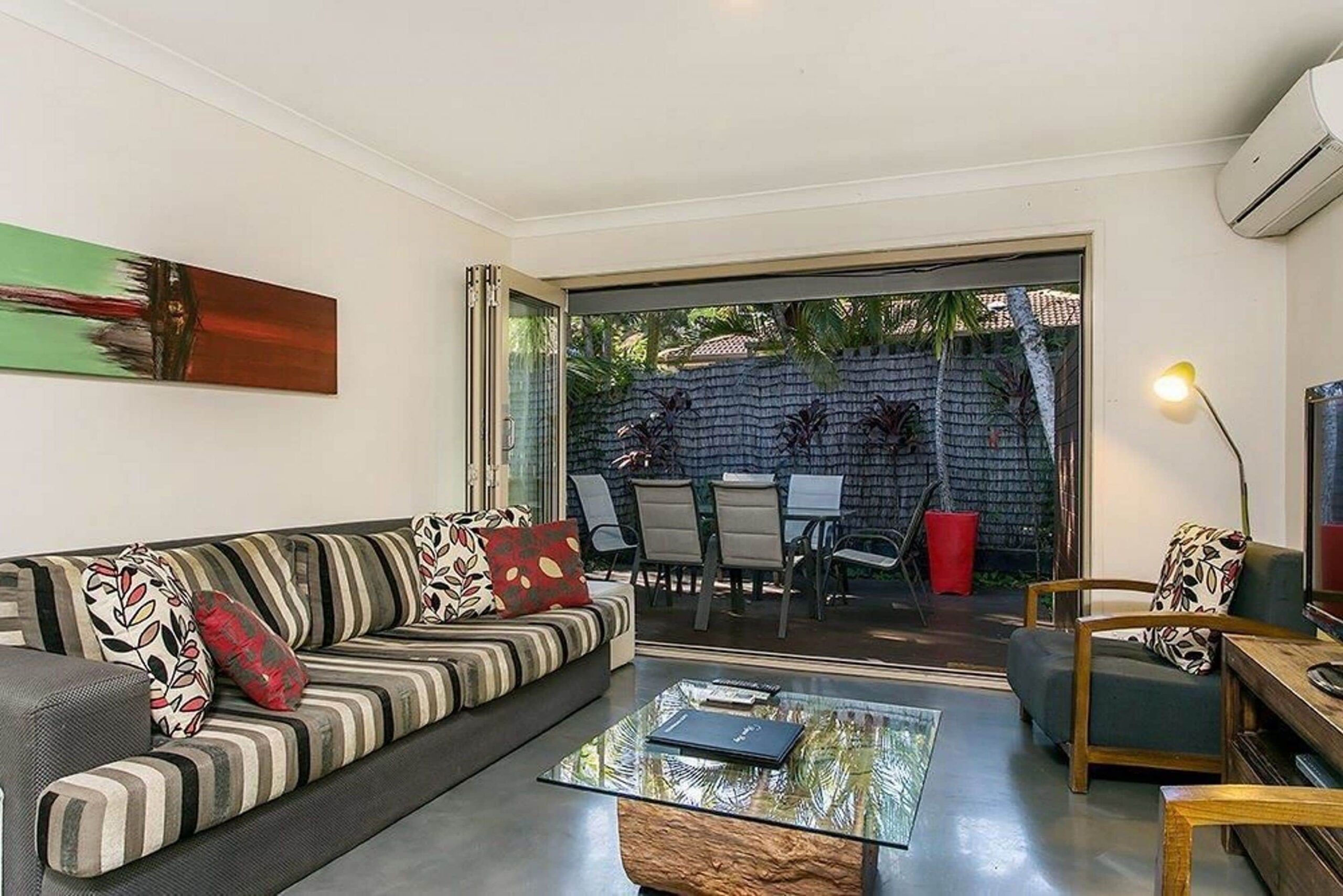 Byron Lakeside Holiday Apartments