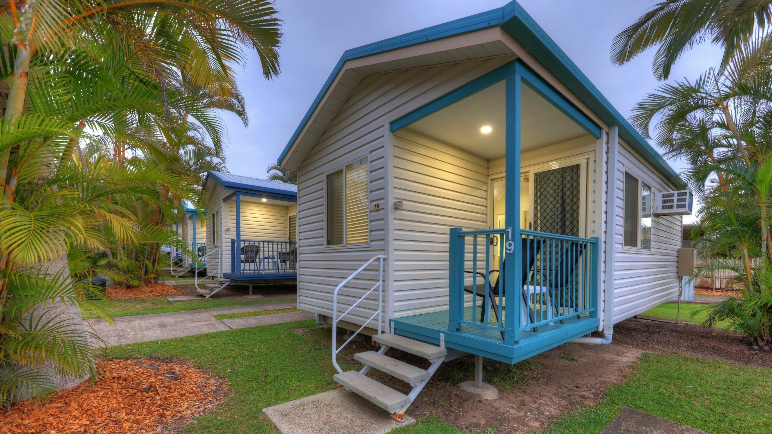 Alex Beach Cabins