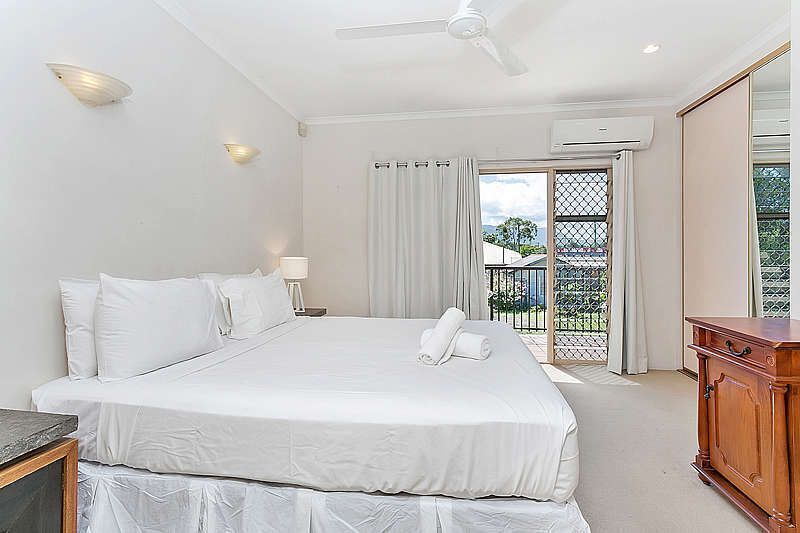 Hill Street Mews - One Bedroom Townhouse