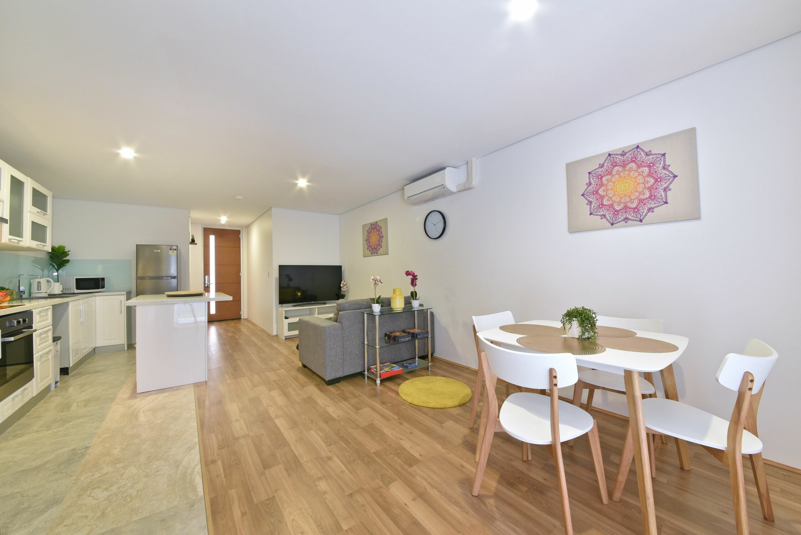 Belmont apartment near Perth City 3404