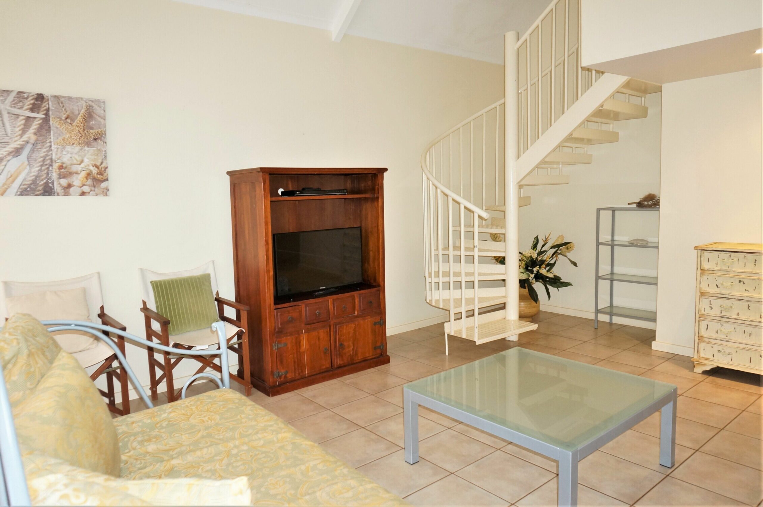 Osprey Holiday Village Unit 110 - Wake up to the Birds in Your 4 Poster bed With a View