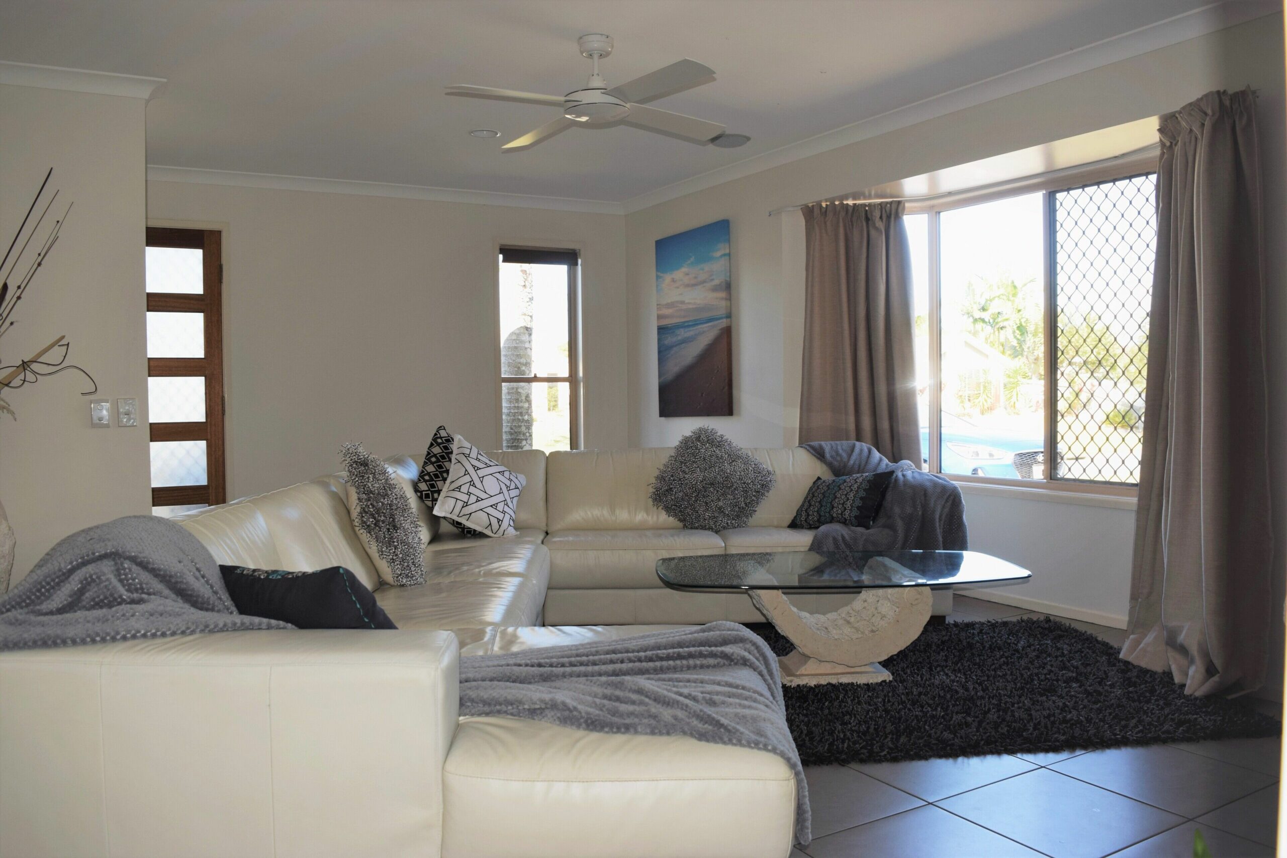 Spacious Pet Friendly Home With Private Pool 5mins From Mooloolaba Beach