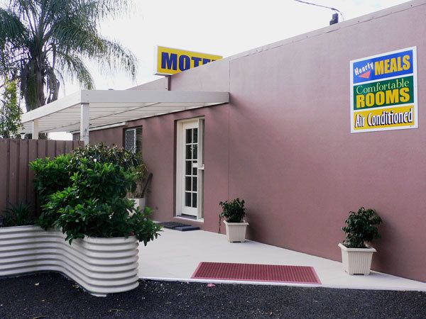 Chinchilla Motel