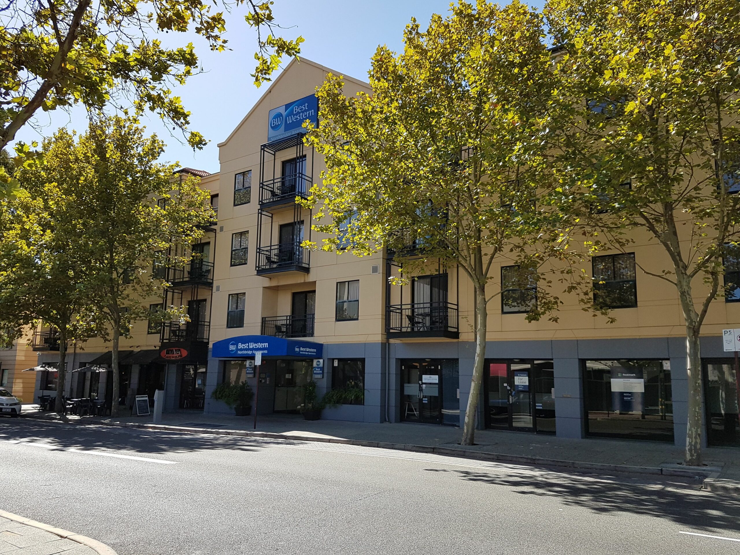 Best Western Northbridge Apartments