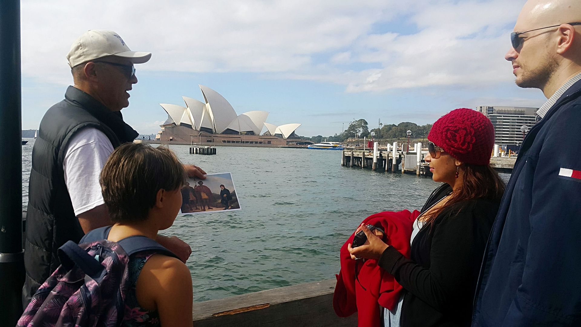 Poihākena tours: stories of Māori in Sydney. Private tours and groups.