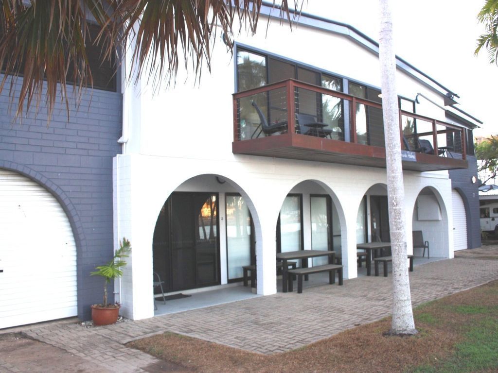 Beachside Palms Unit 1