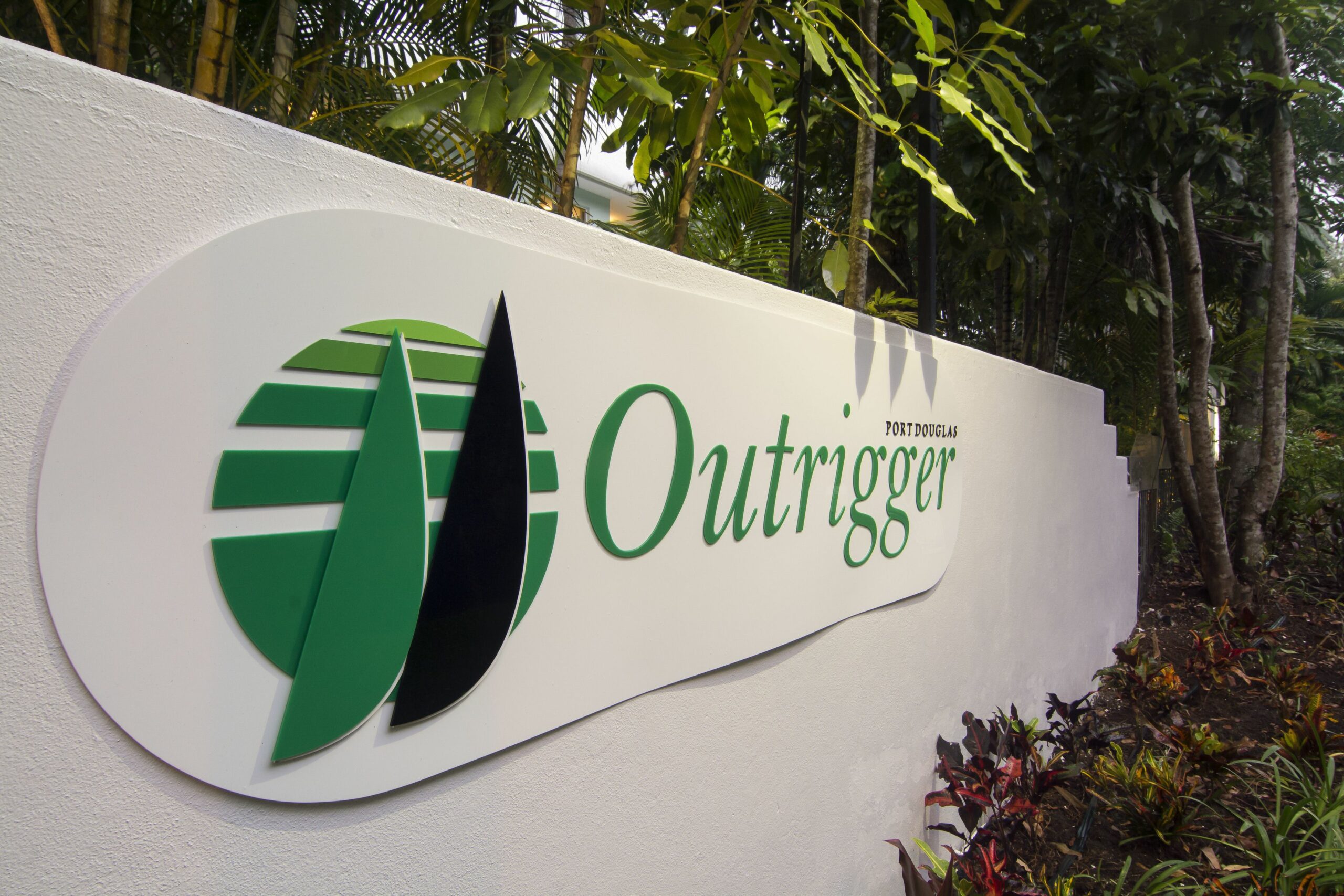 Port Douglas Outrigger Holiday Apartments