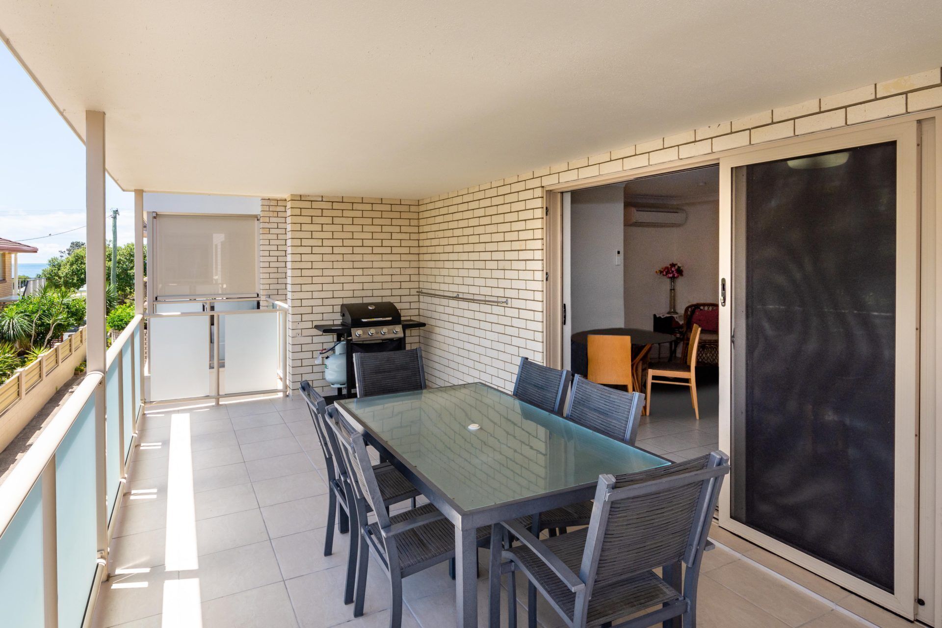 Enjoy the sea Breezes From the Balcony - Boyd St, Woorim