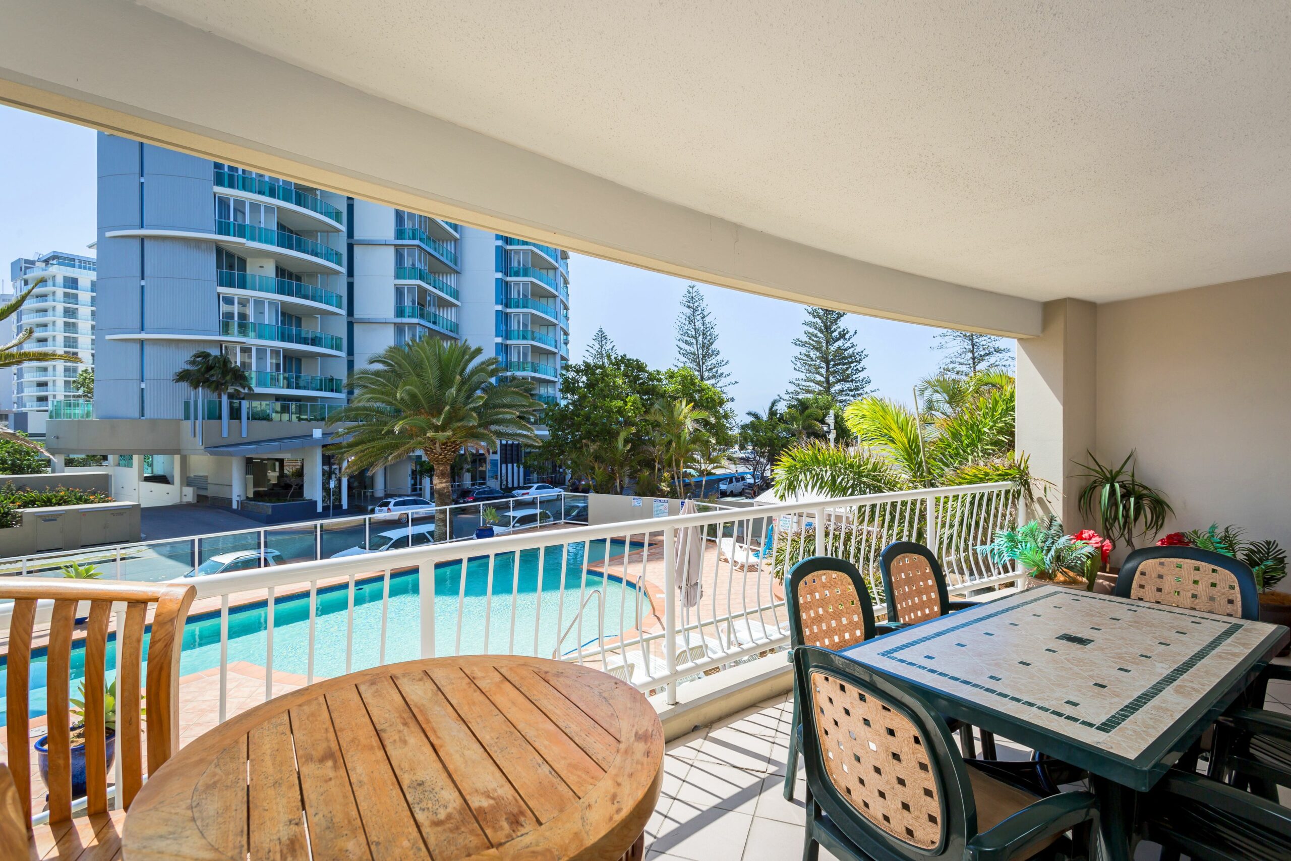 Kirra Beach Apartments