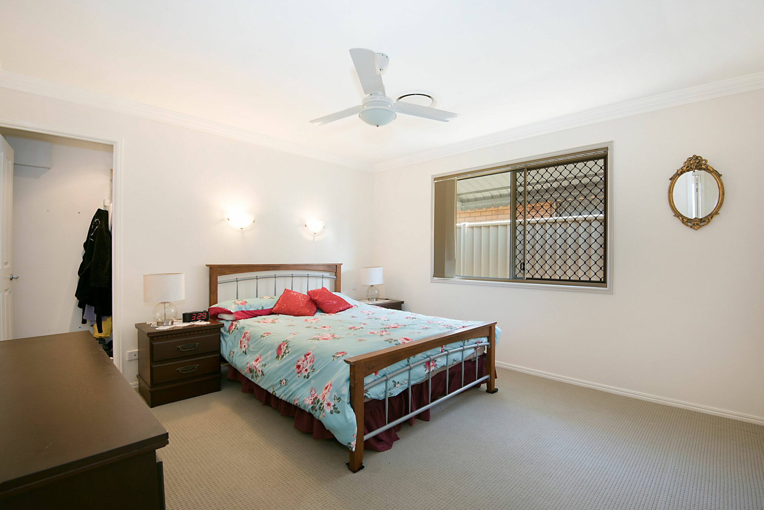 Central Redcliffe Holiday House