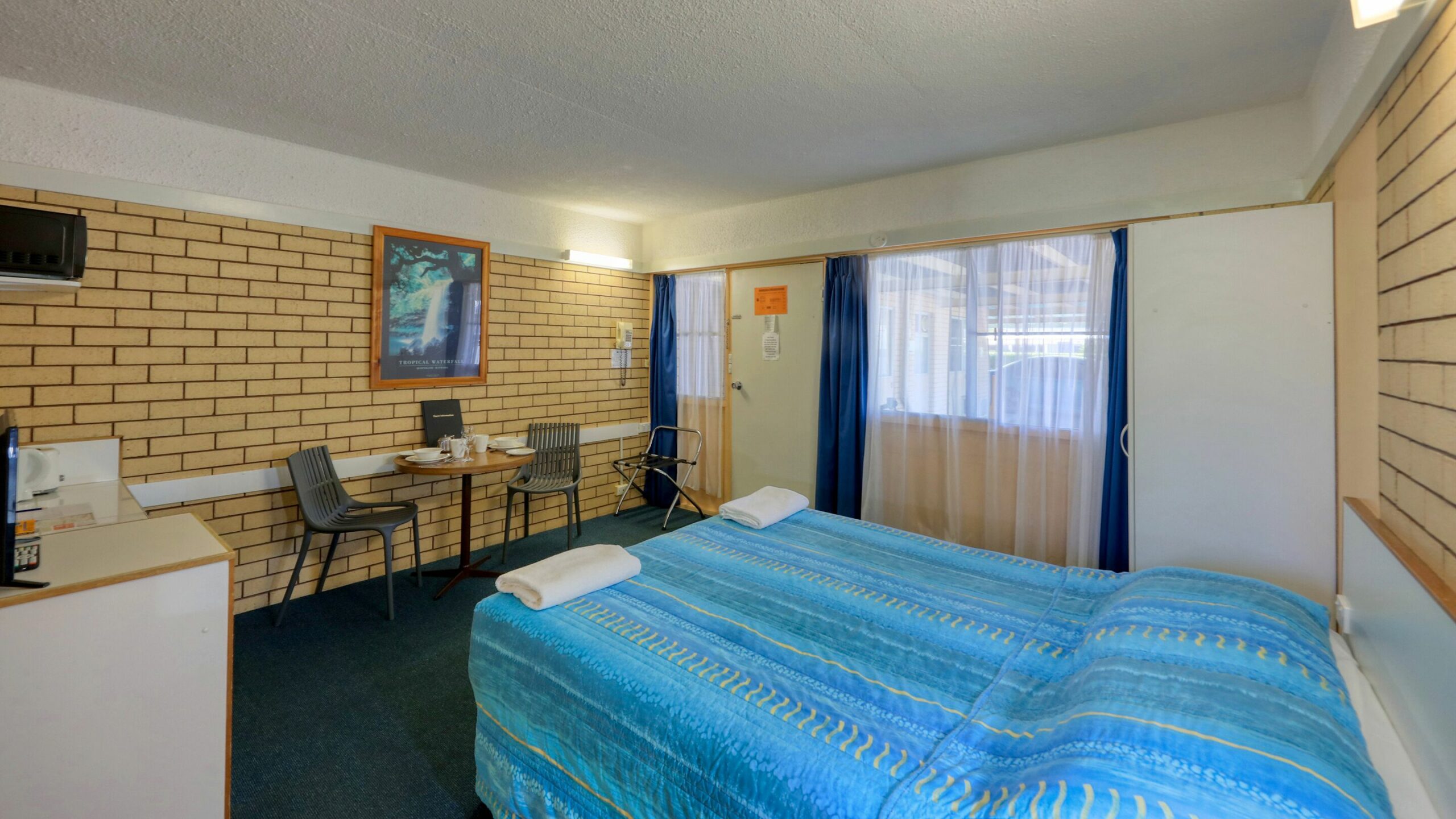 Binalong Motel