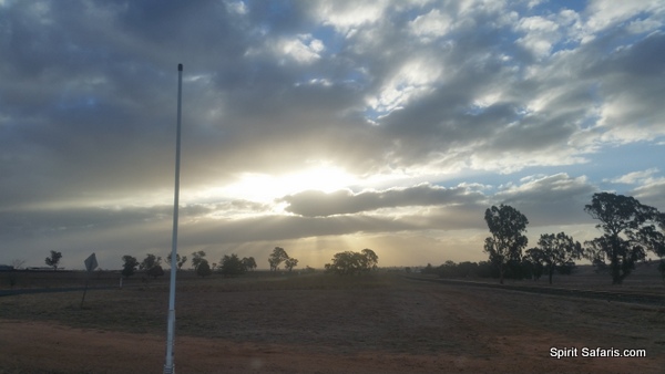 Lightning Ridge Opals Blue Mountains Hunter Valley Outback NSW Tour 3 days