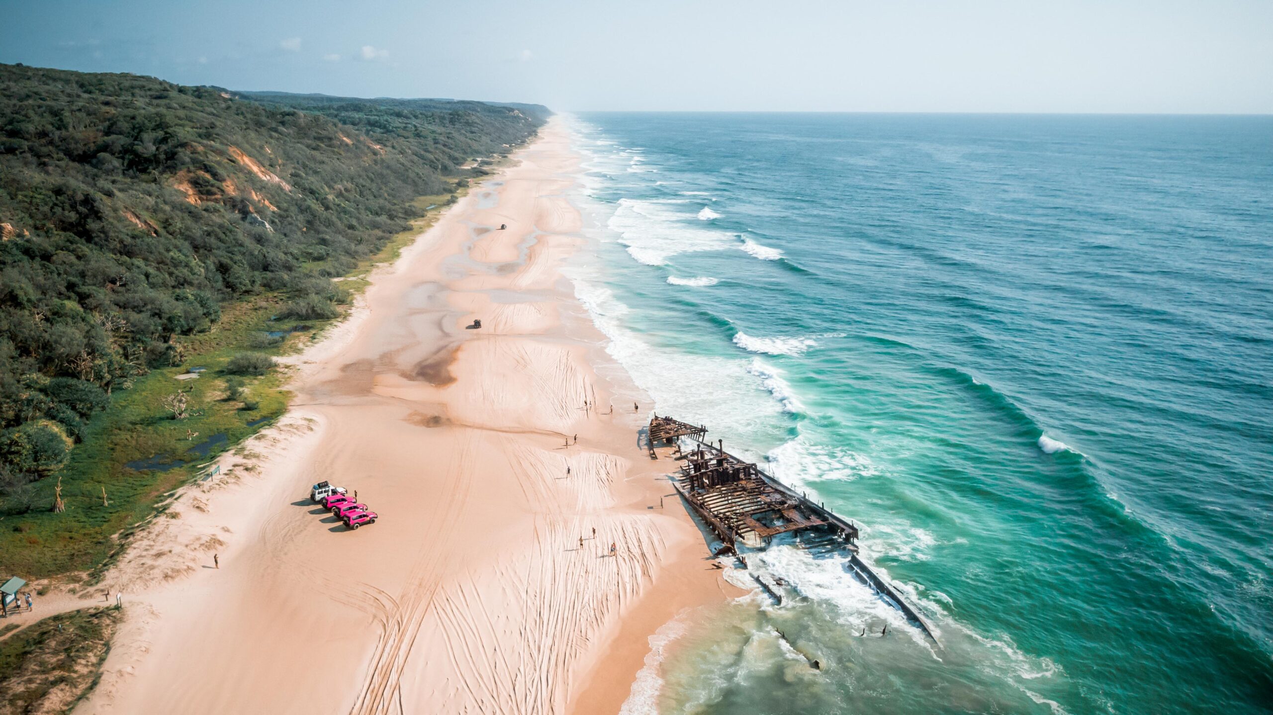 Deluxe Fraser Island Beach House Tagalong Tour 3 Day