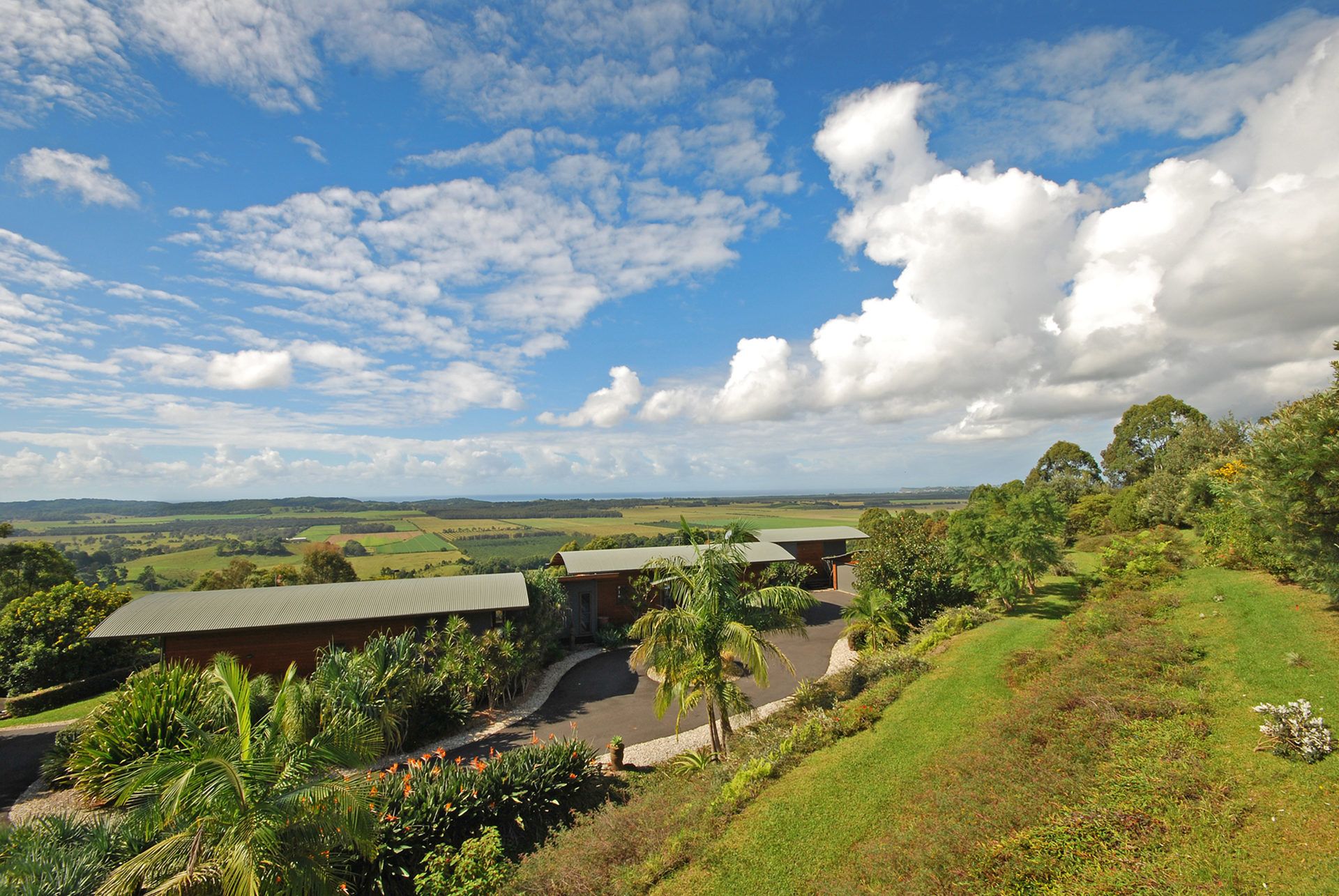 Pindara Estate - privacy and panoramic ocean views