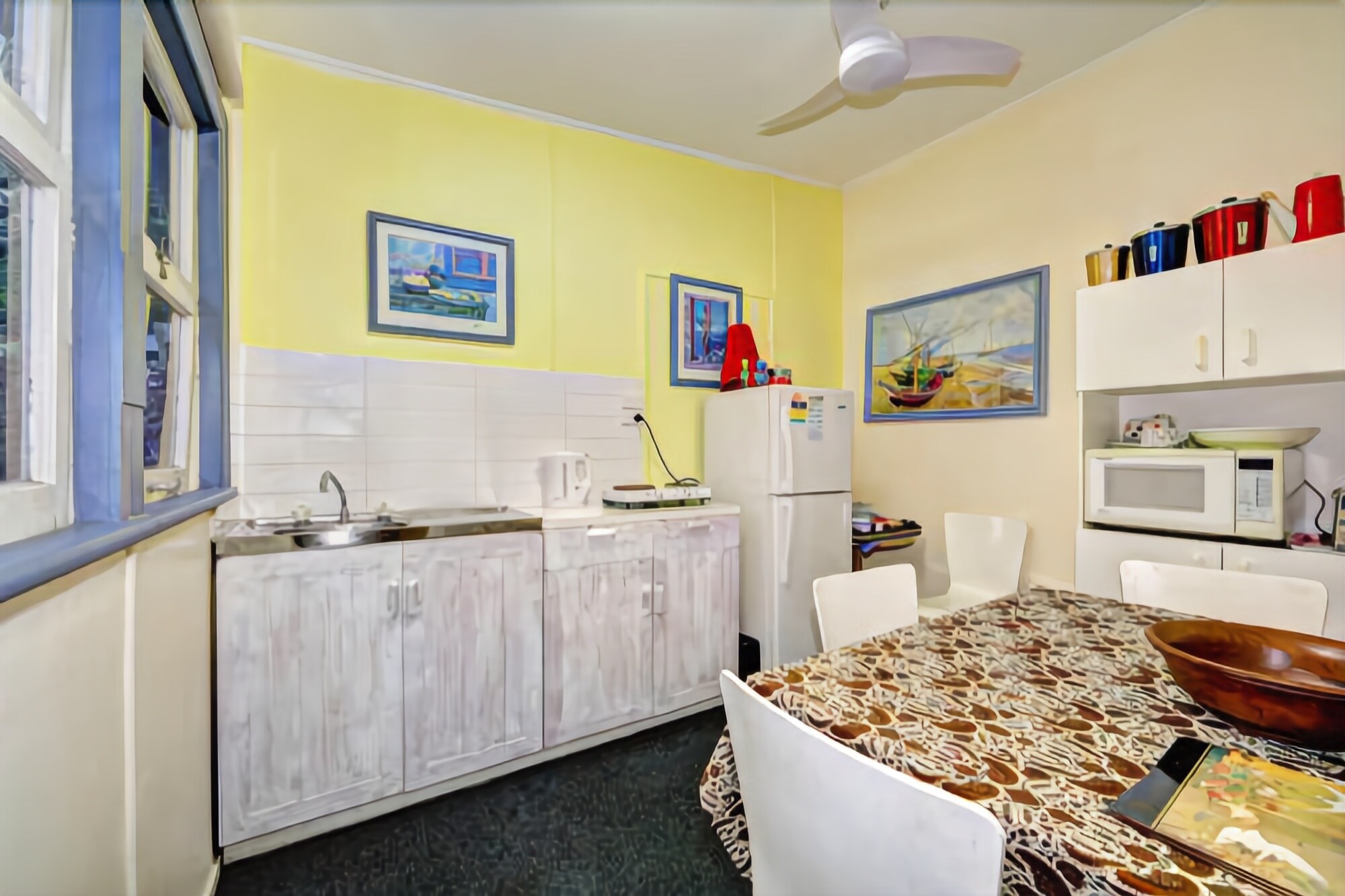 Bargara Gardens Motel & Holiday Villas