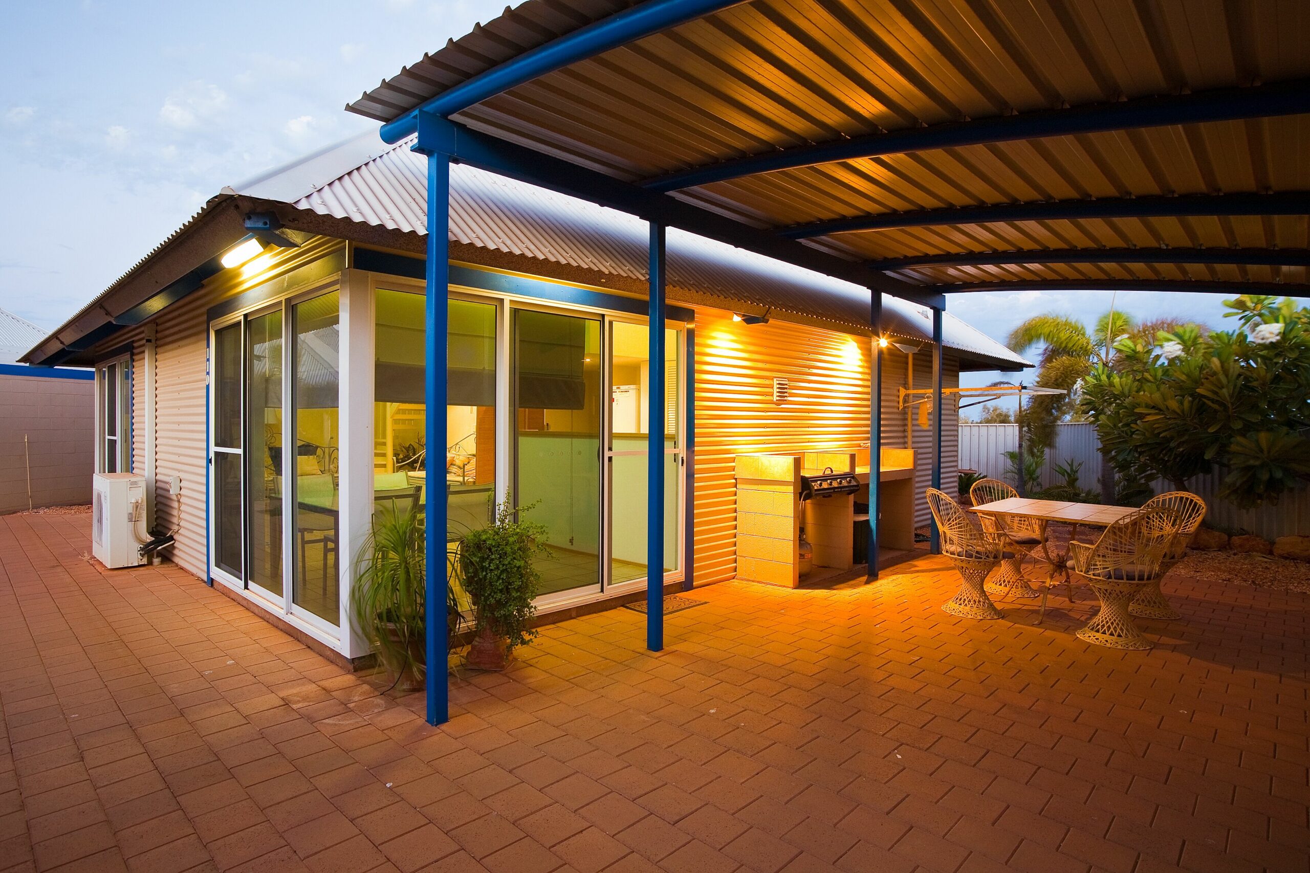 Osprey Holiday Village Unit 110 - Wake up to the Birds in Your 4 Poster bed With a View