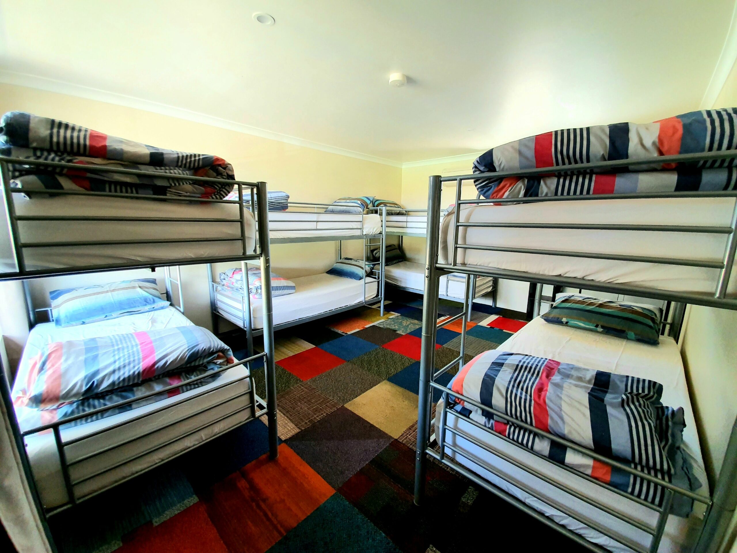 Jump Inn Alice Budget Accommodation