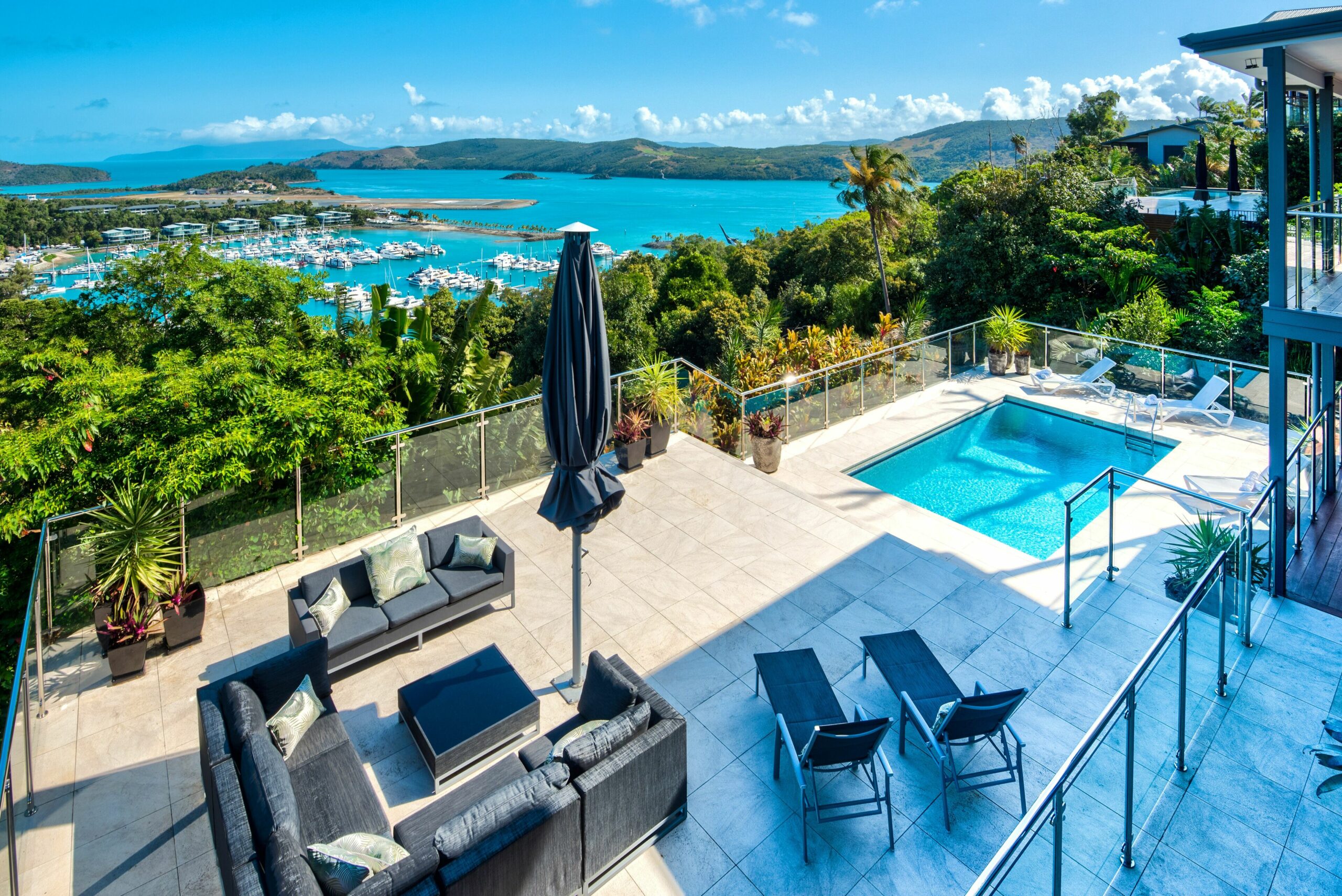 Vue Luxury House Ocean Views Pool With Two Buggies