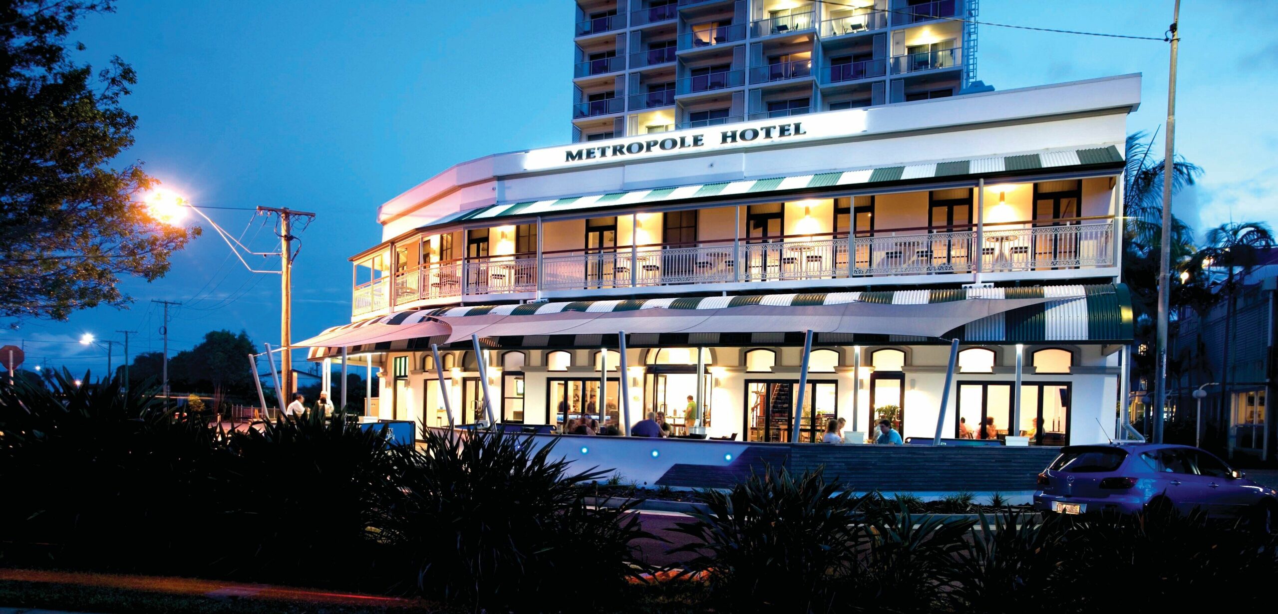 Oaks Townsville Metropole Hotel