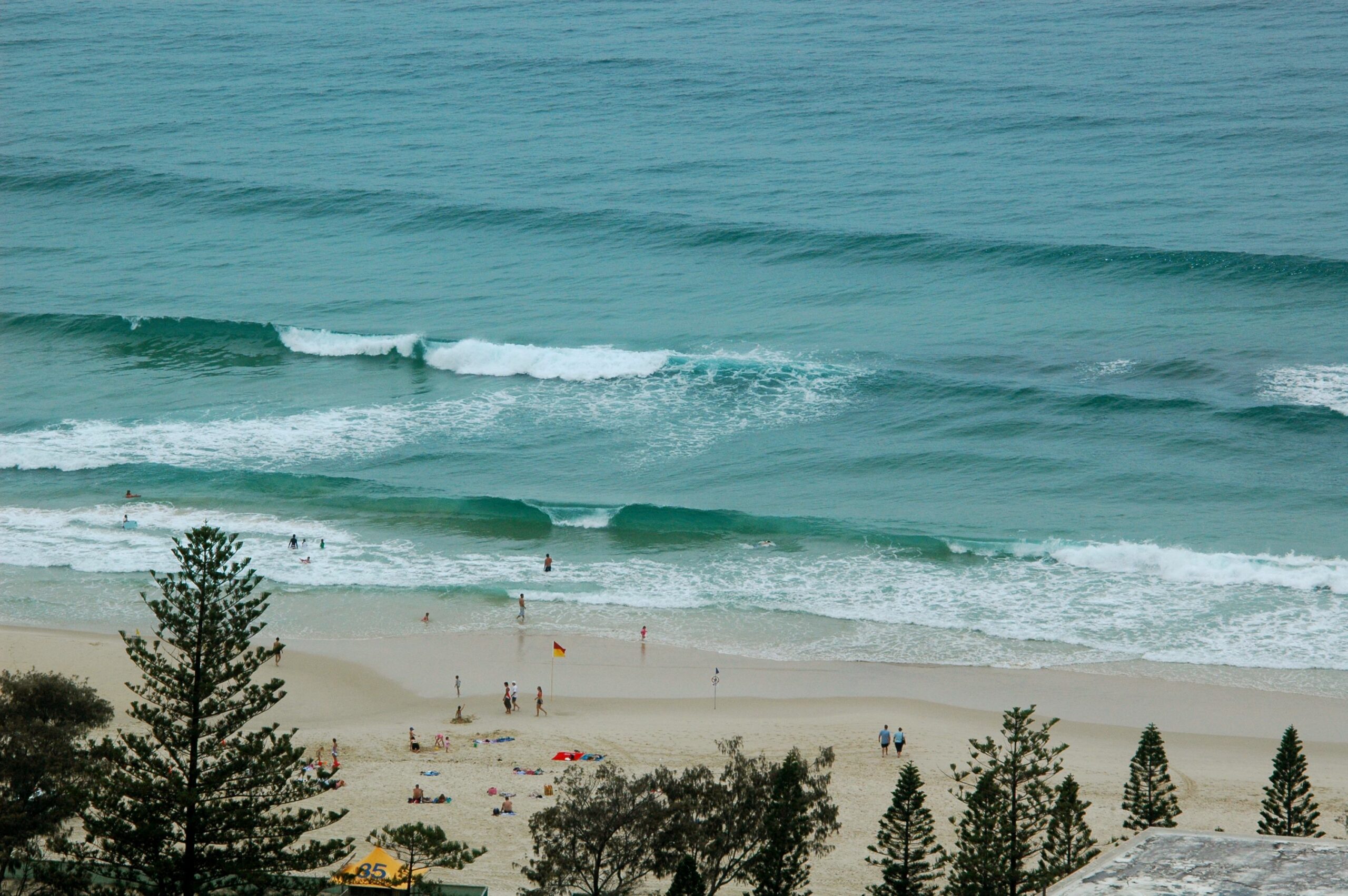 Chevron Renaissance - HR Surfers Paradise