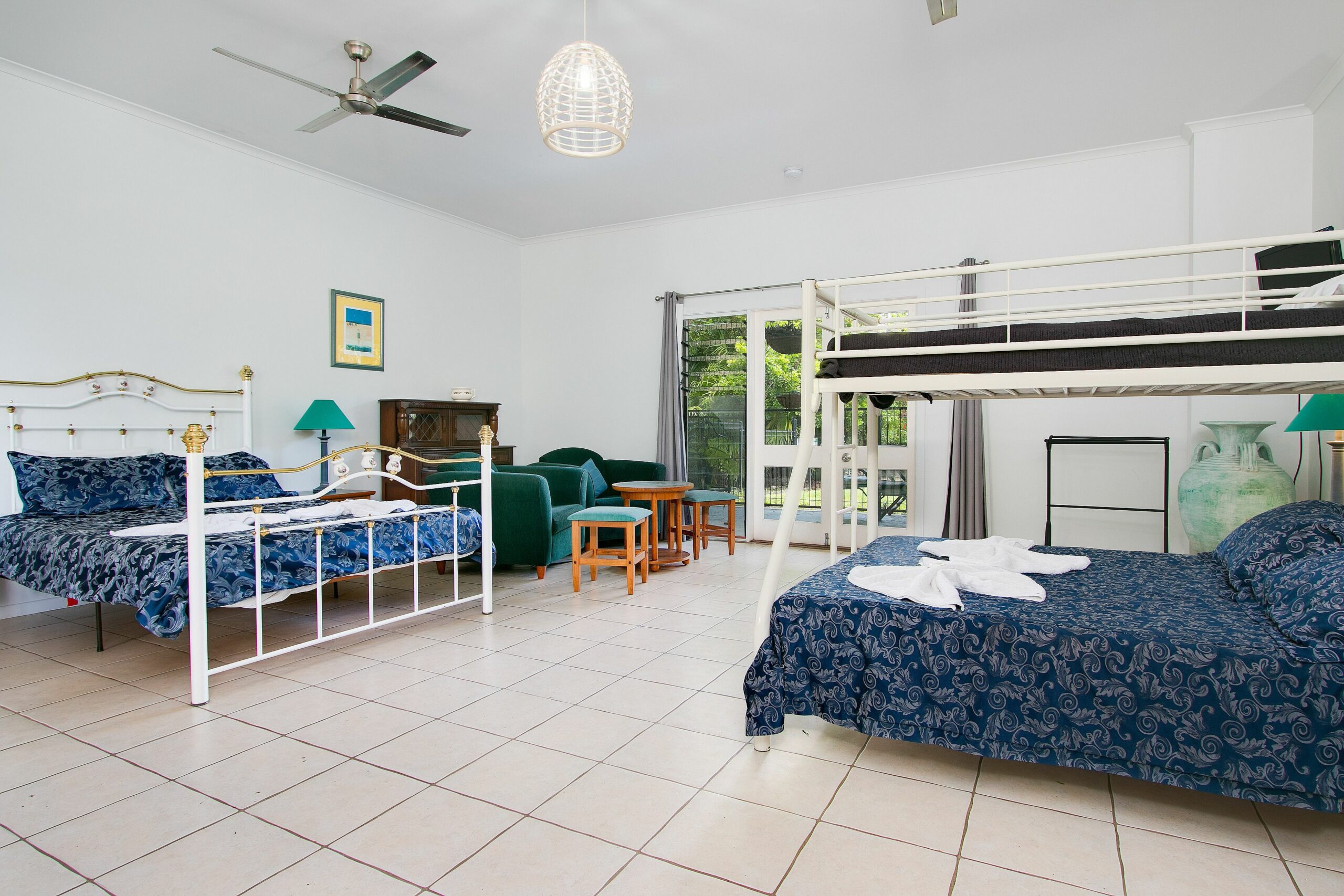 Daintree Wild Zoo & Bed and Breakfast